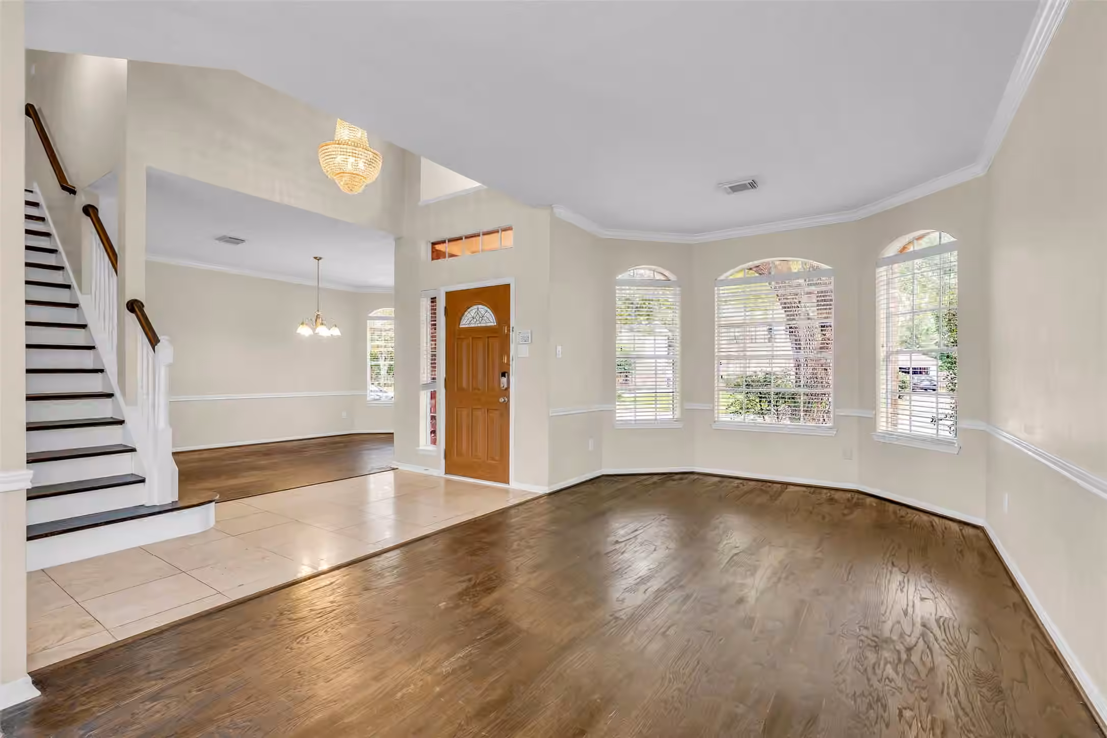 Photo 5 of 12018 Natural Bridges Lane, Sugar Land, TX