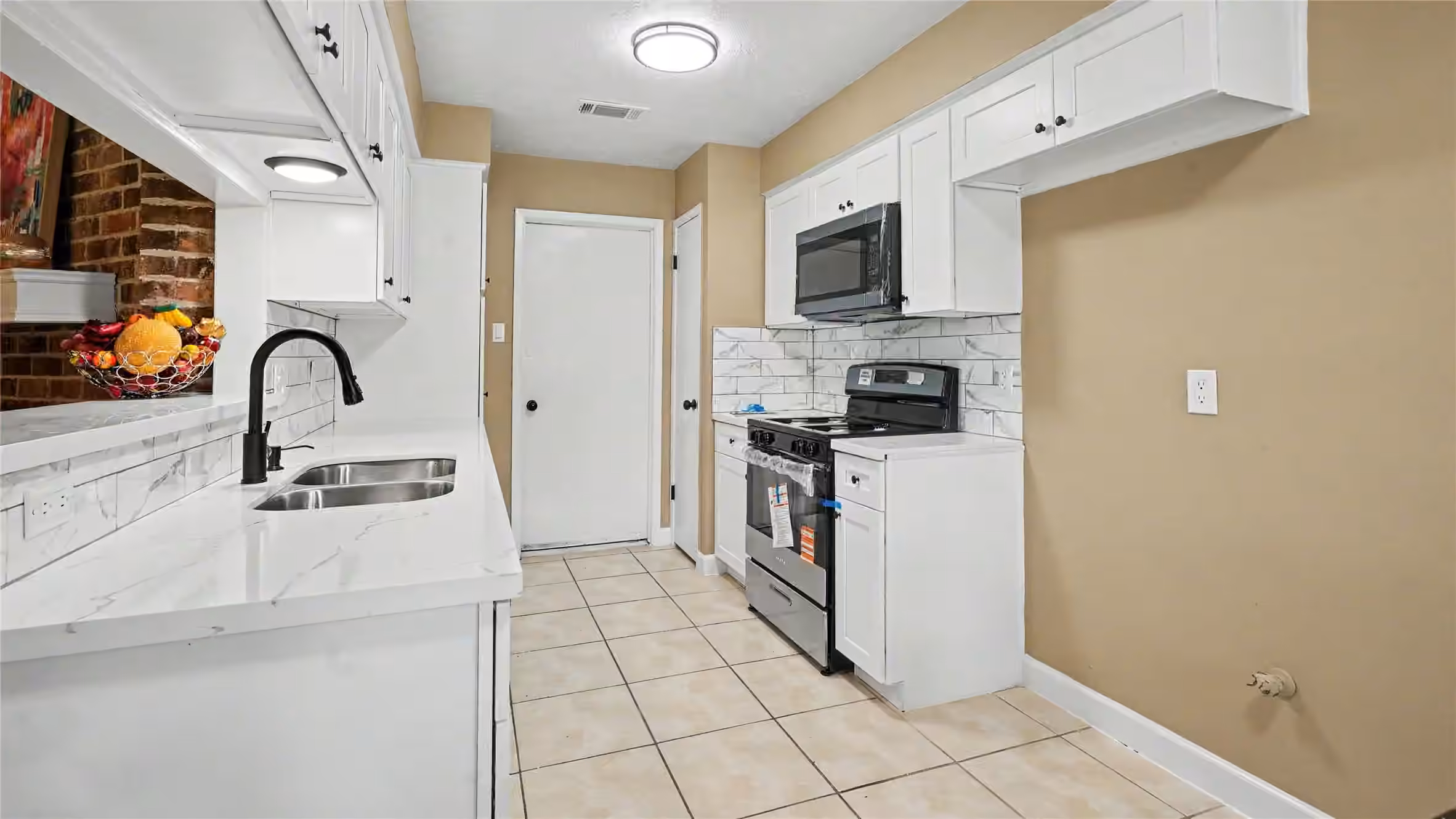 Photo 7 of 4211 Thunder Bay Drive, Pasadena, TX