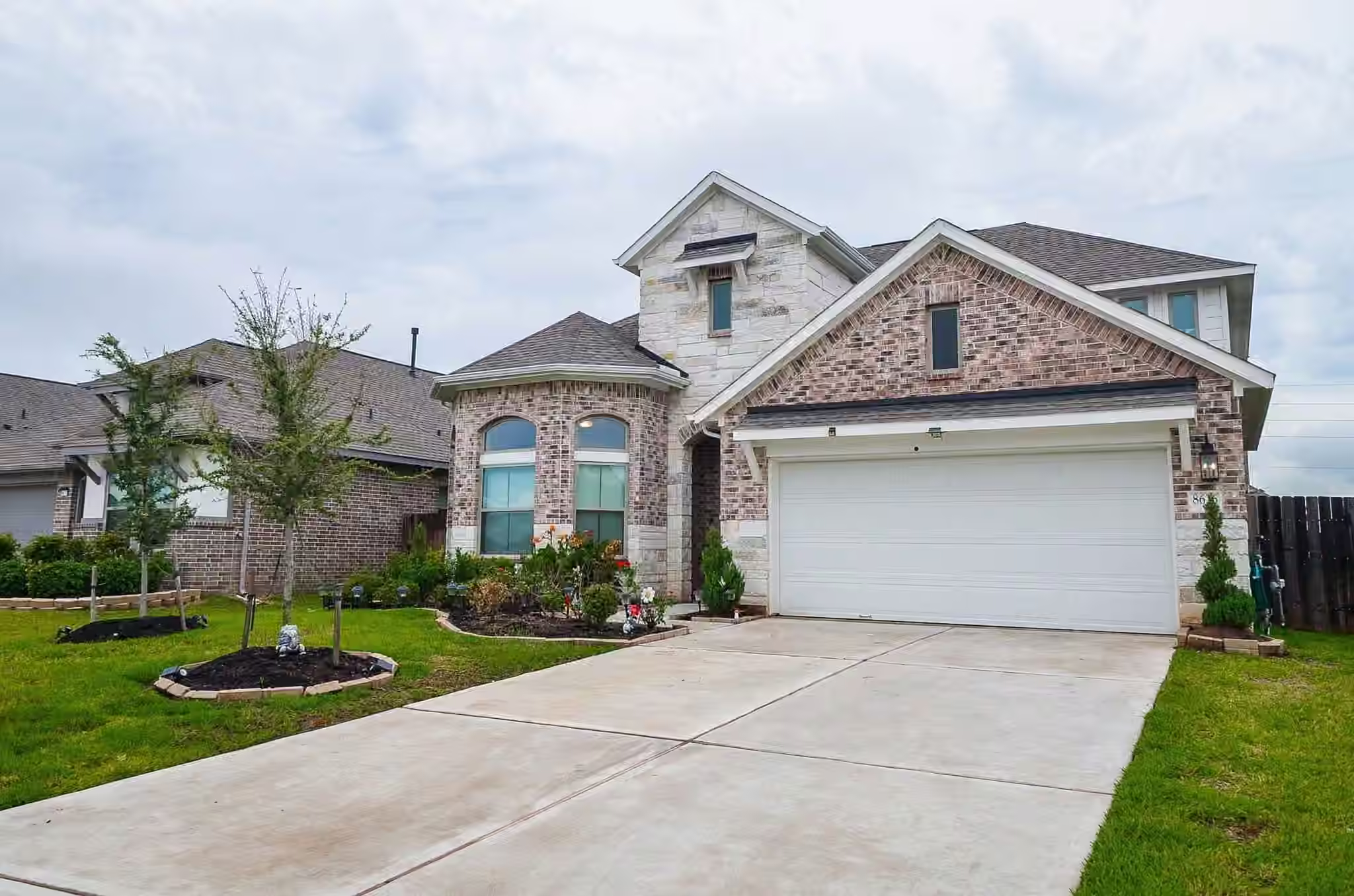 Photo 2 of 8626 Winters Edge Road, Richmond, TX