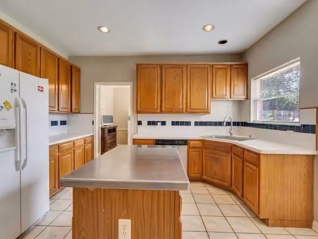 Photo 6 of 1702 Lake Geneva Court, Houston, TX