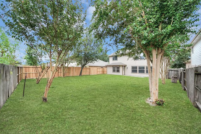 Photo 5 of 22130 Bridgestone Crossing Drive, Spring, TX