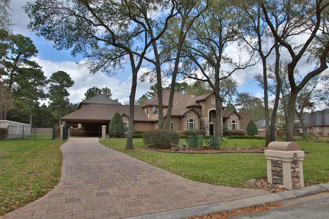 Photo 3 of 11910 Waterford Estates Court, Tomball, TX