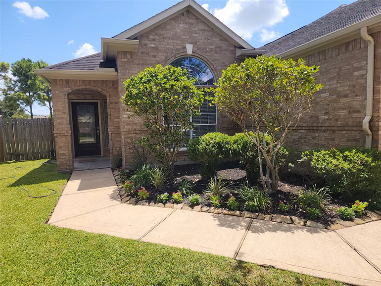 Photo 4 of 2909 Castleton Bay Lane, Pearland, TX