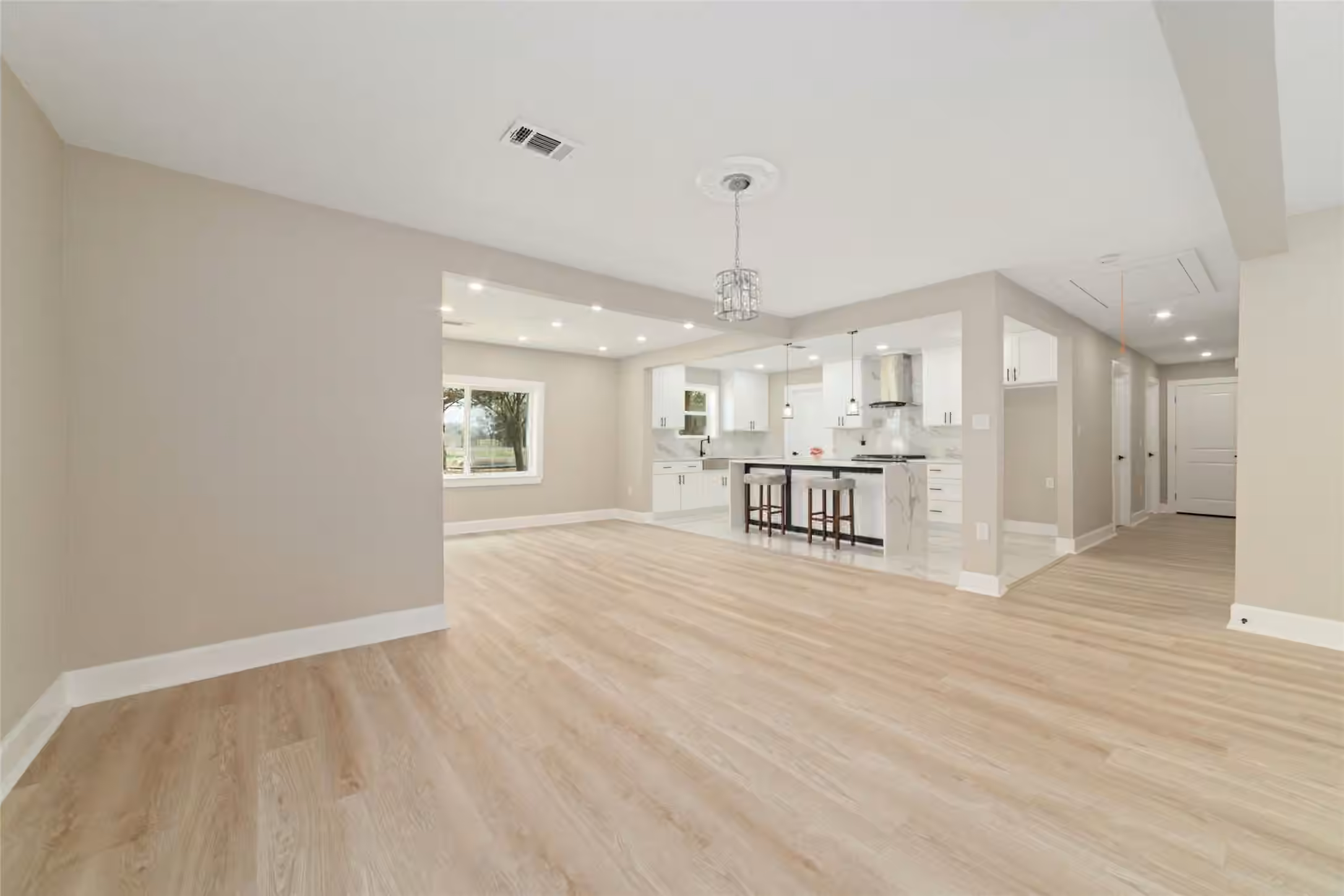 Photo 5 of 13431 Vrlla Road, Guy, TX