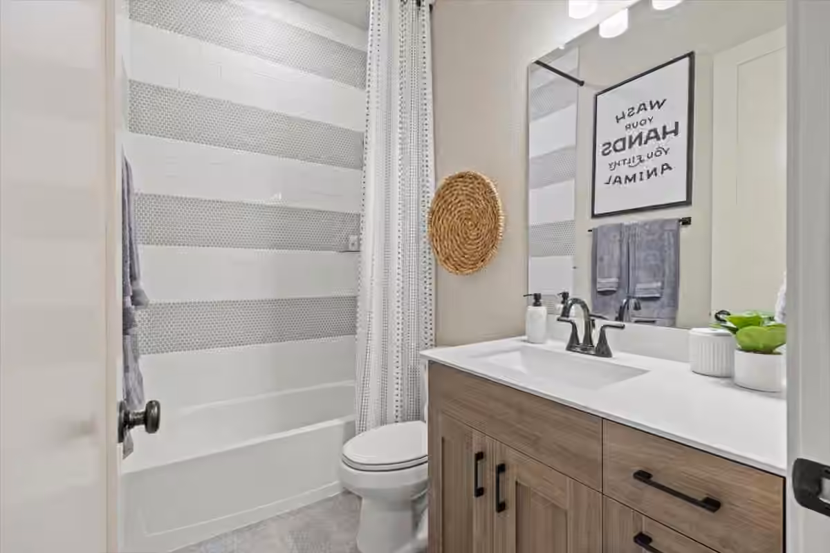 Photo 7 of 1216 Emerald Lake Drive, Katy, TX