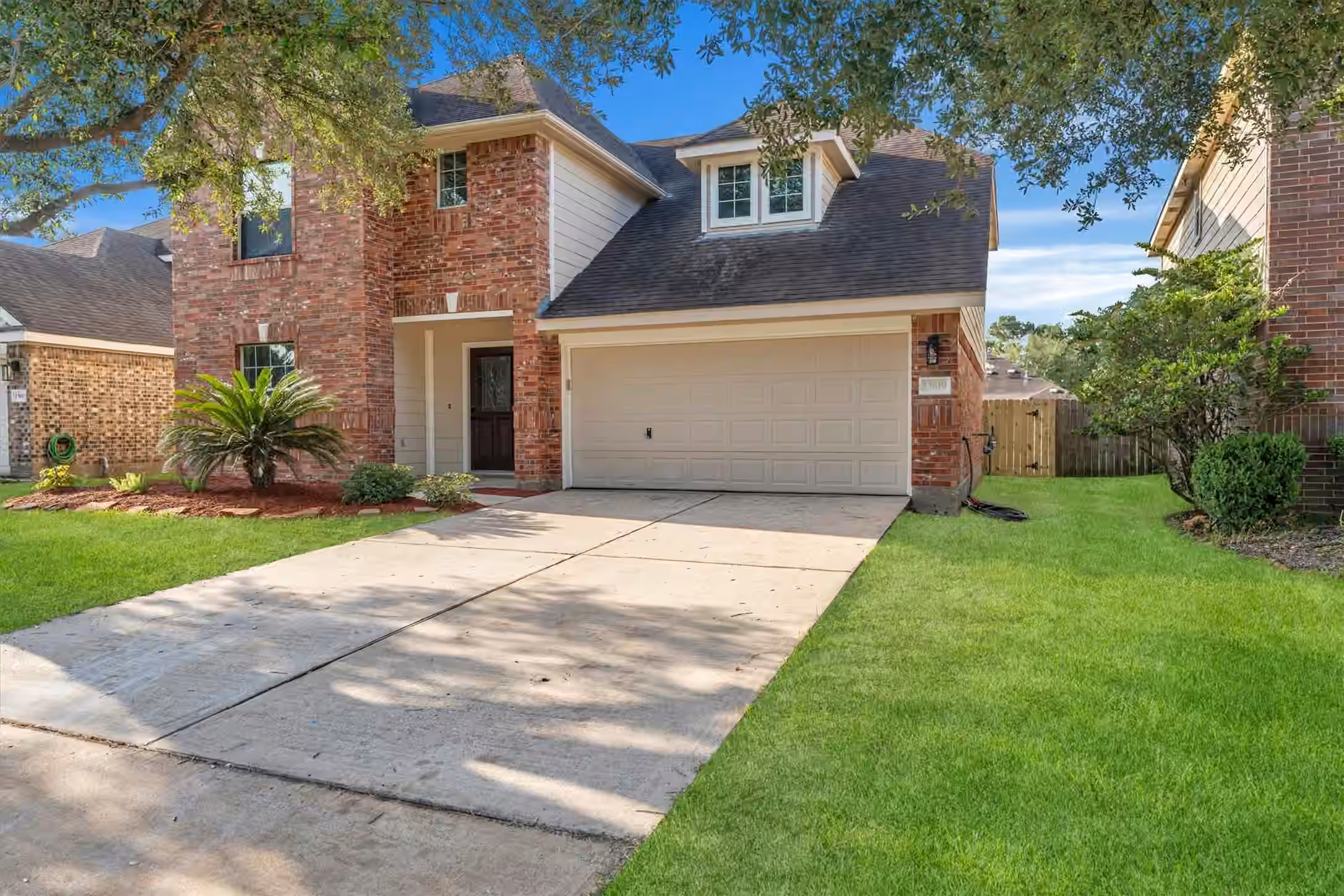 Photo 2 of 13619 Barons Lake Lane, Cypress, TX