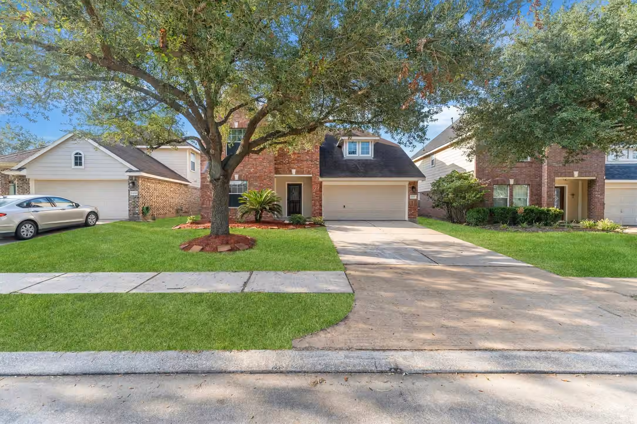 Photo 3 of 13619 Barons Lake Lane, Cypress, TX