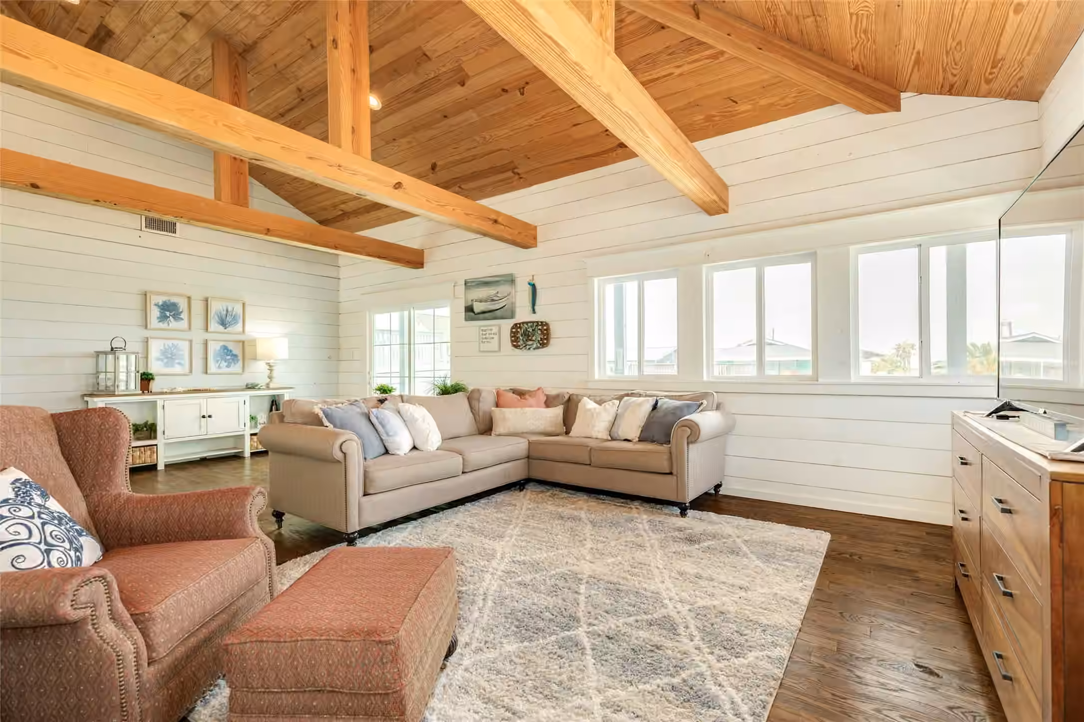 Photo of 202 Schooner Drive, Freeport, TX