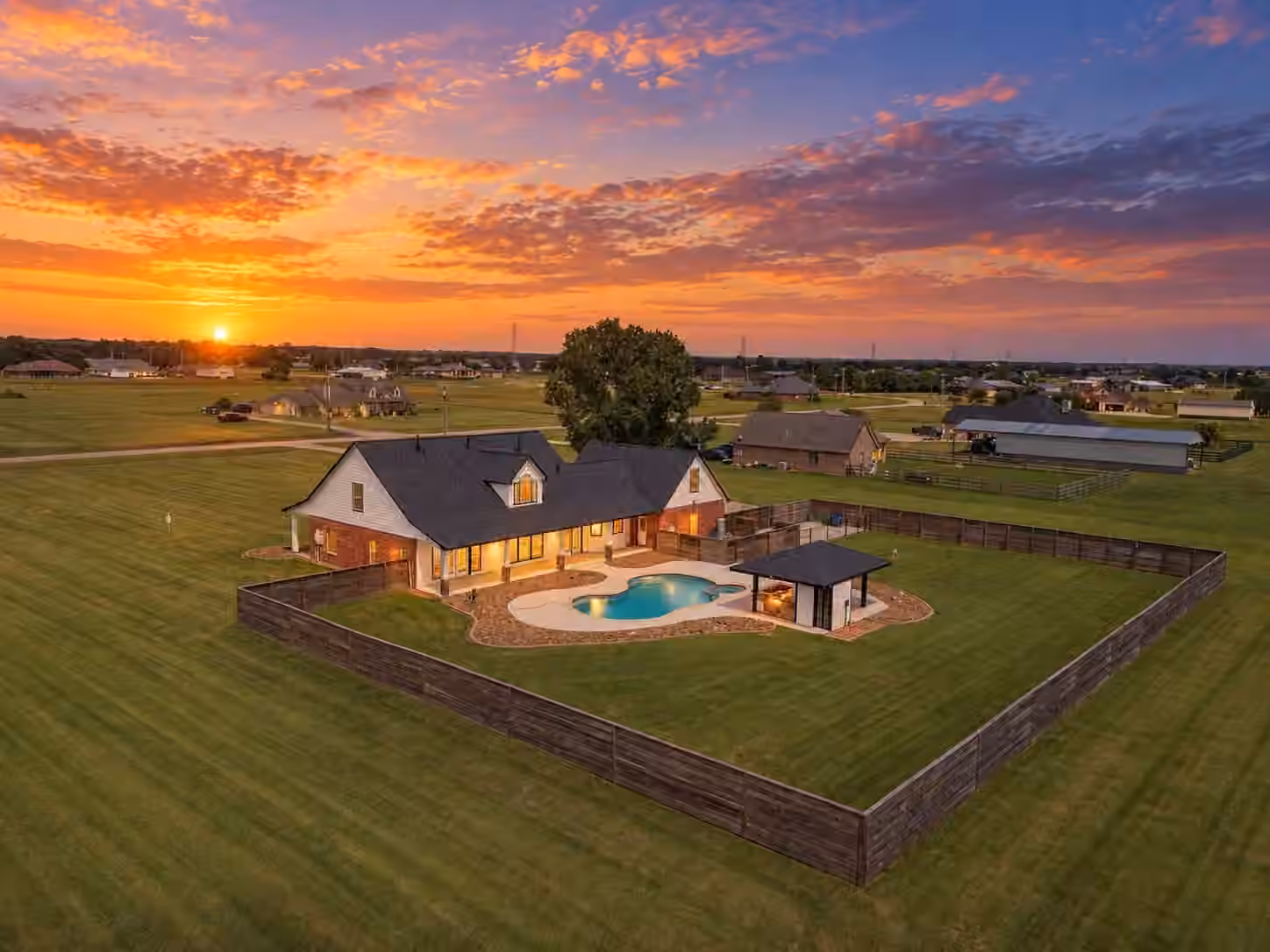 Photo of 863 Bunkhouse Trail, Angleton, TX 77515