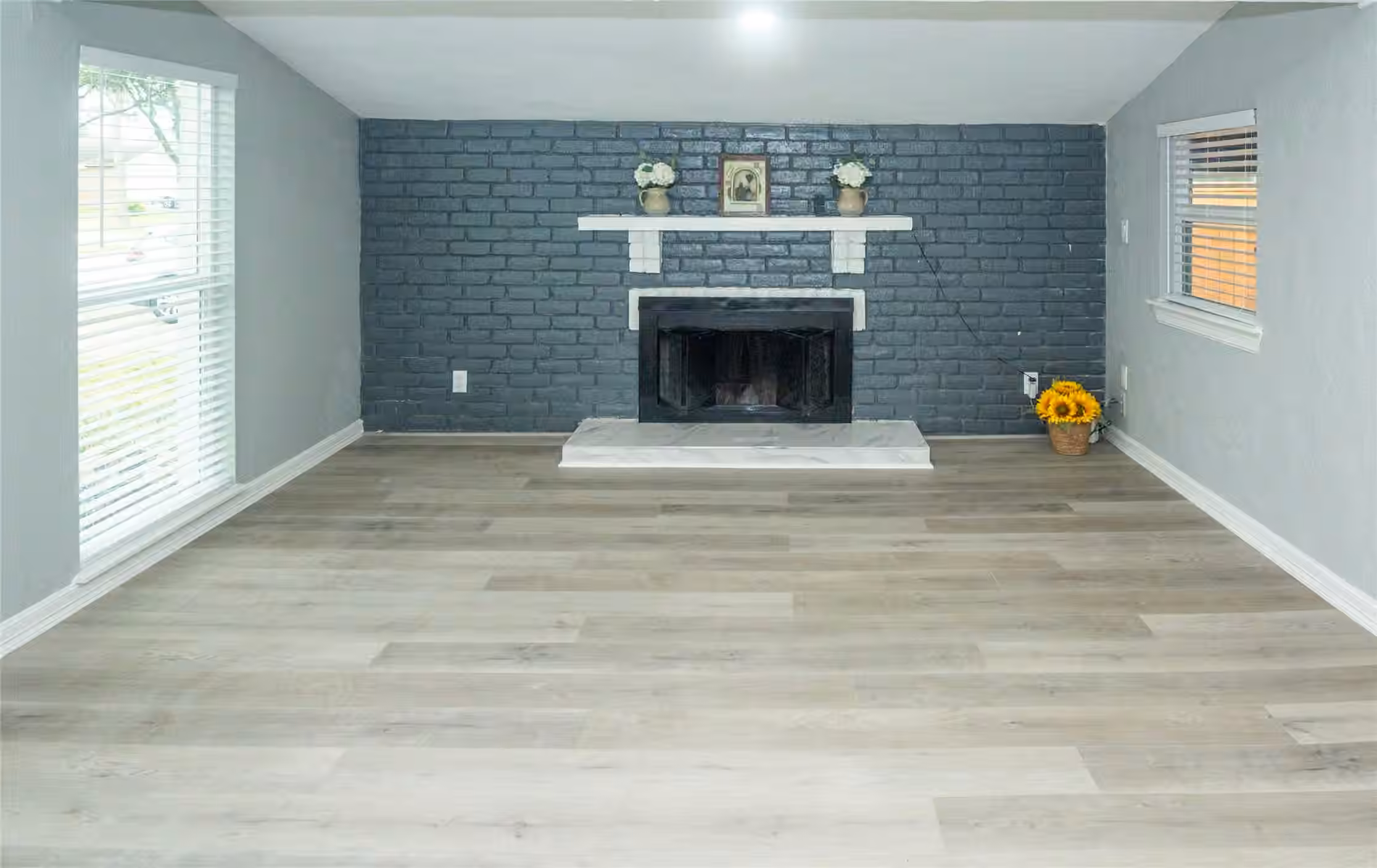 Photo 5 of 7206 La Granada Drive, Houston, TX