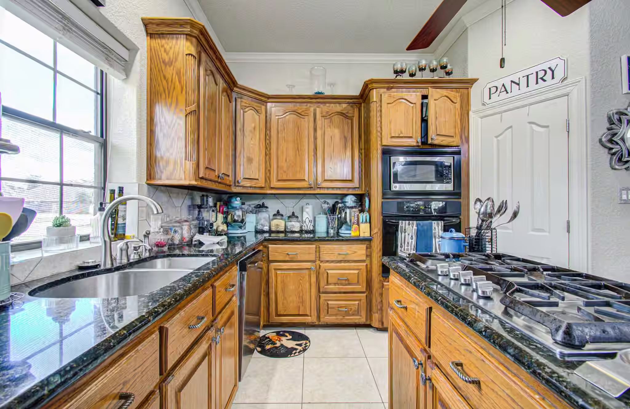 Photo 4 of 101 Pintail Drive, Clute, TX