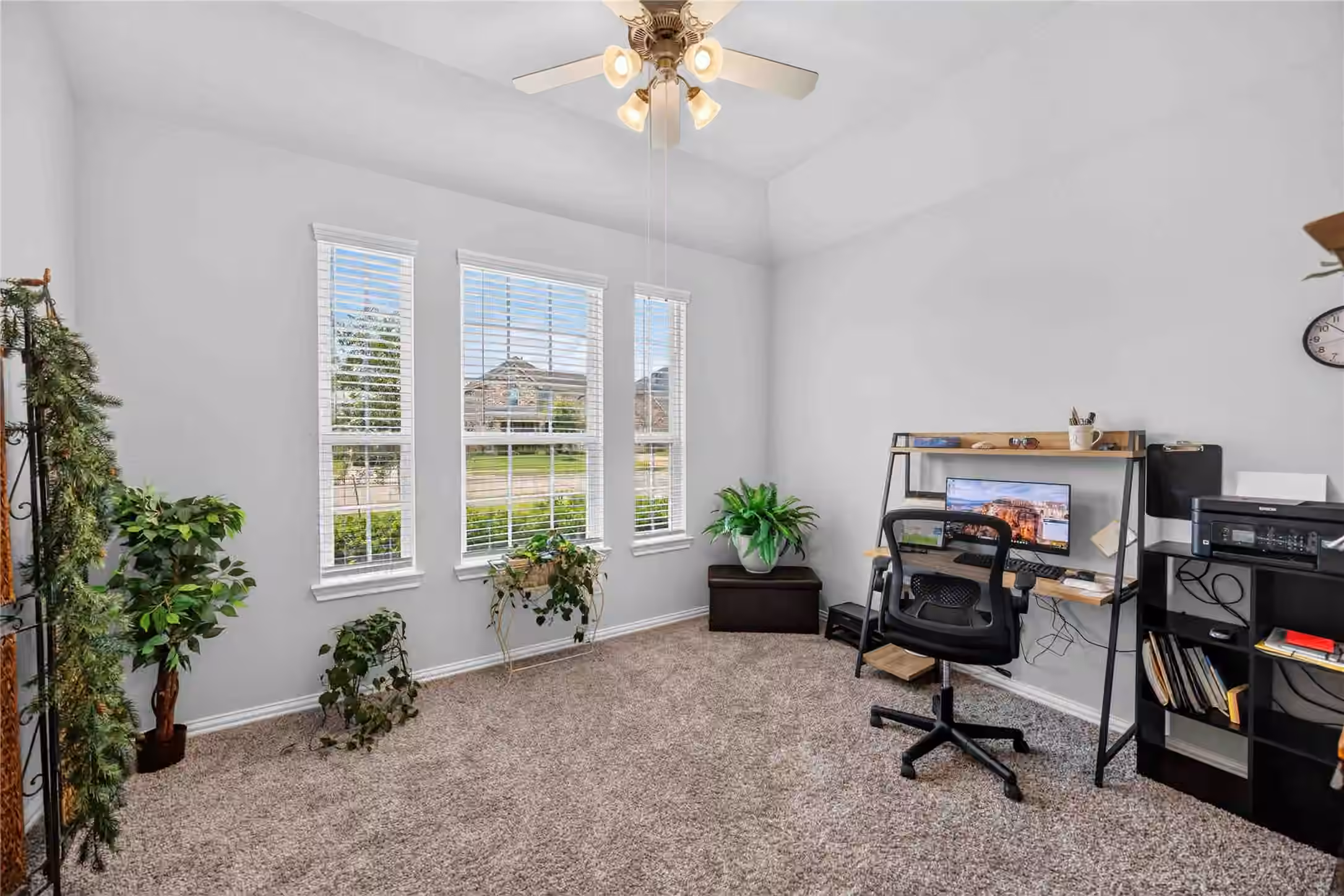 Photo 7 of 10822 Mendel Terrace Drive, Rosharon, TX