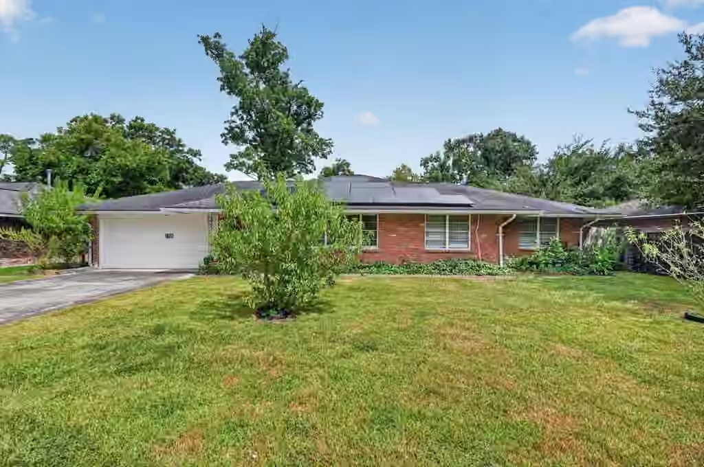 Photo 2 of 3106 Laverne Street, Houston, TX