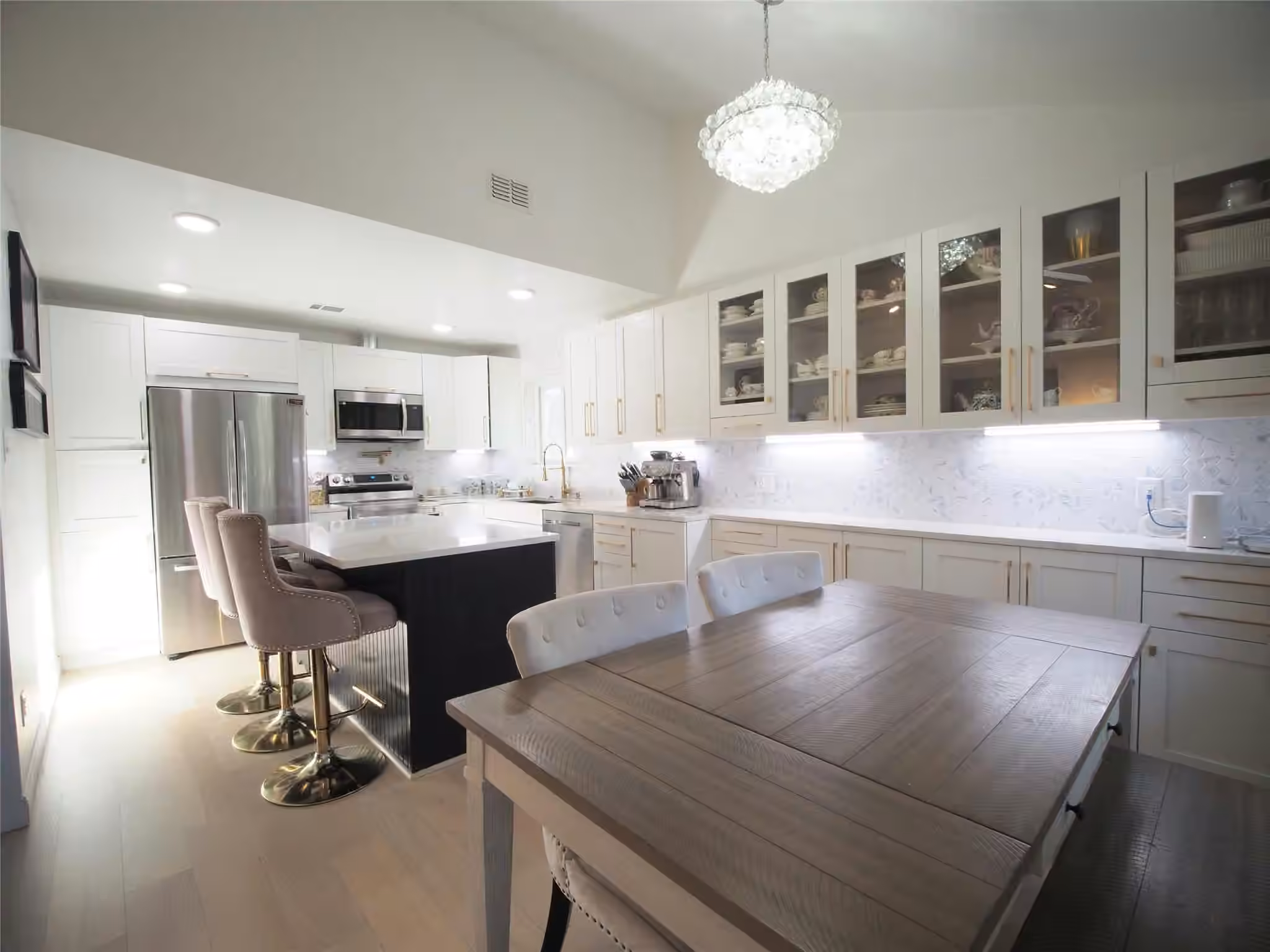 Photo 2 of 12519 Woodlake Street, Pinehurst, TX