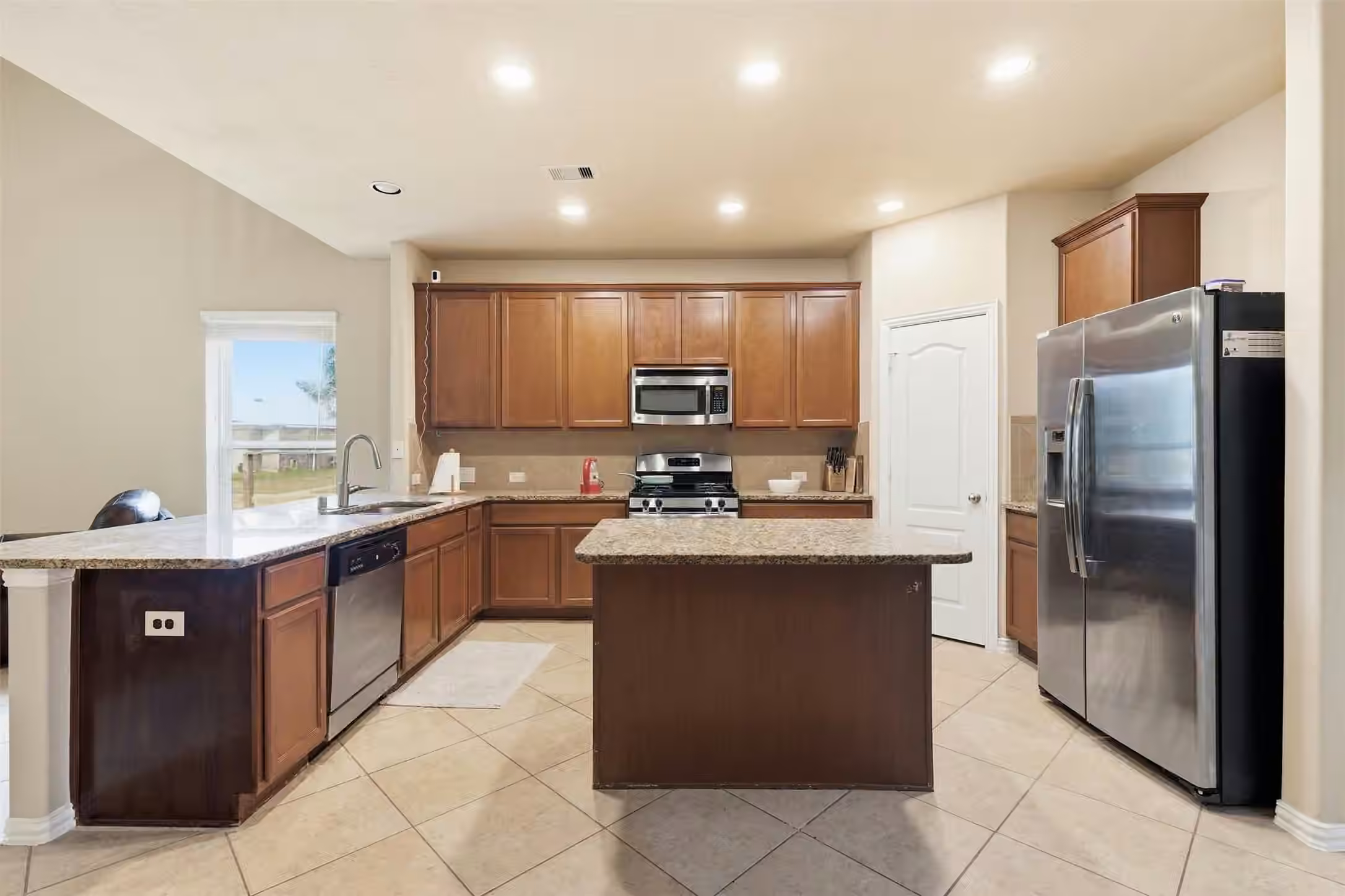 Photo 7 of 28419 Ashlyn Ridge Lane, Spring, TX
