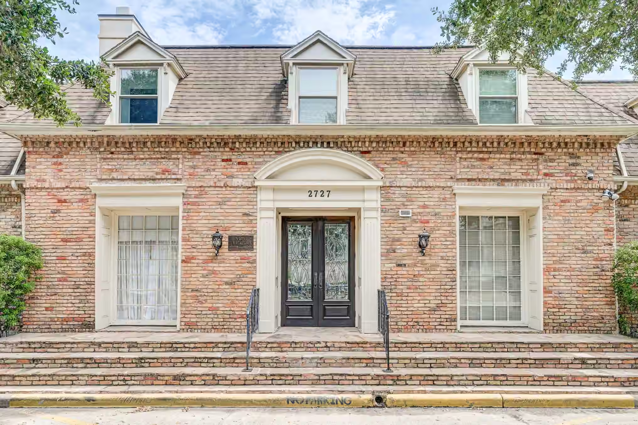 Photo of 2727 Briarhurst Drive 25, Houston, TX 77057