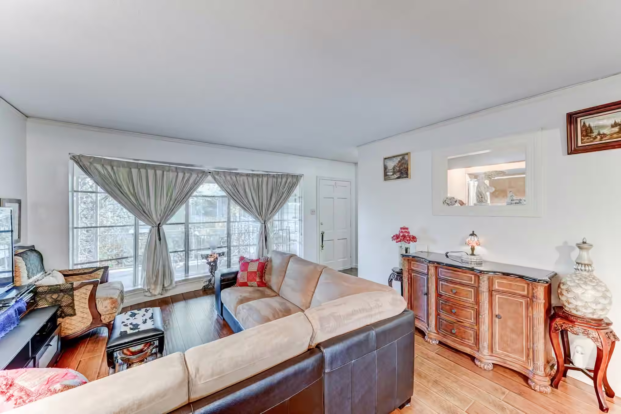 Photo 4 of 2727 Briarhurst Drive 25, Houston, TX
