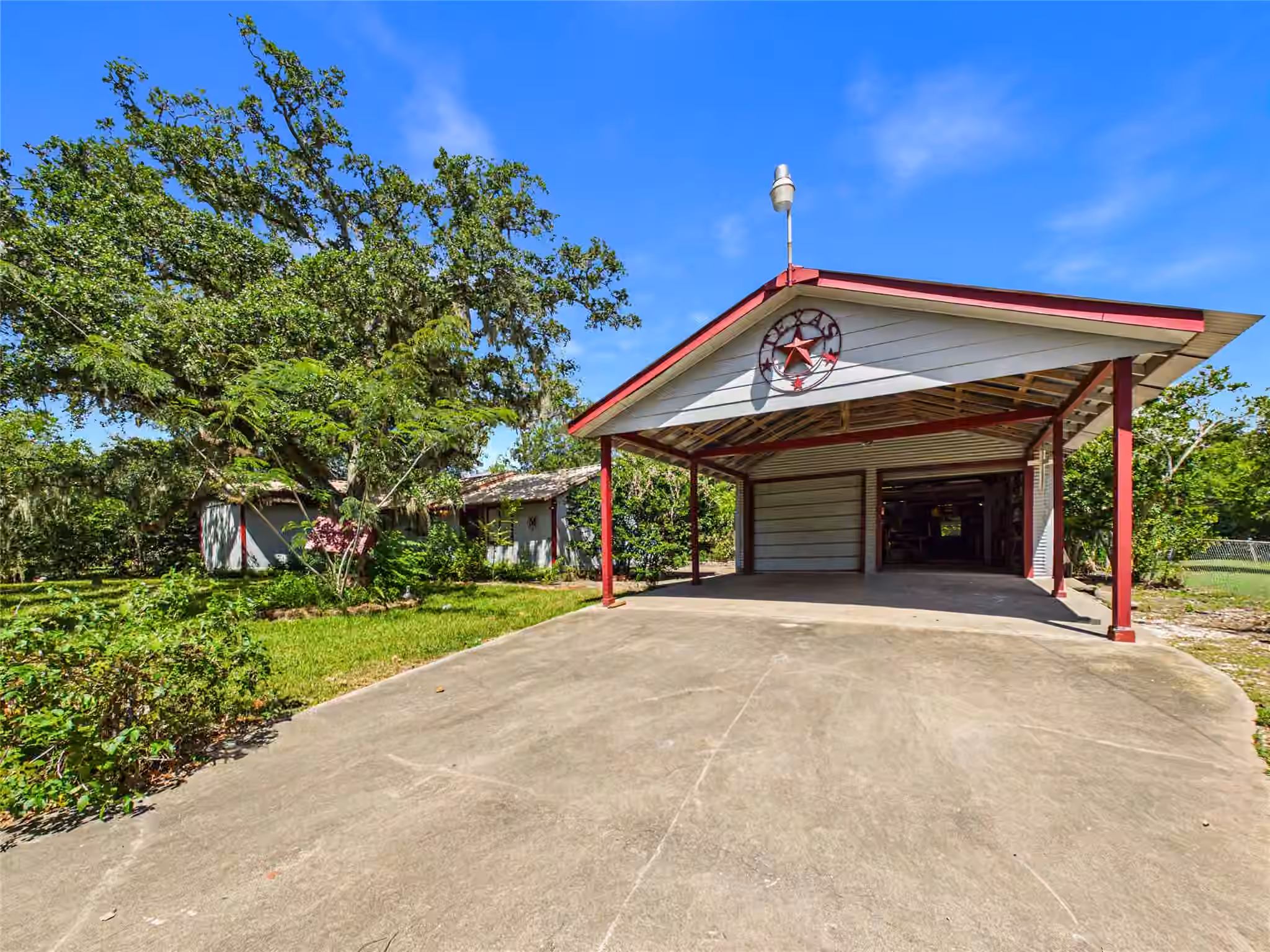 Photo 7 of 511 Treasure Drive, Liverpool, TX
