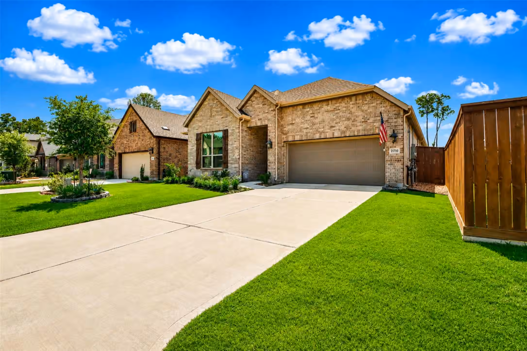 Photo 2 of 21710 Ellsworth Garden Lane, Porter, TX
