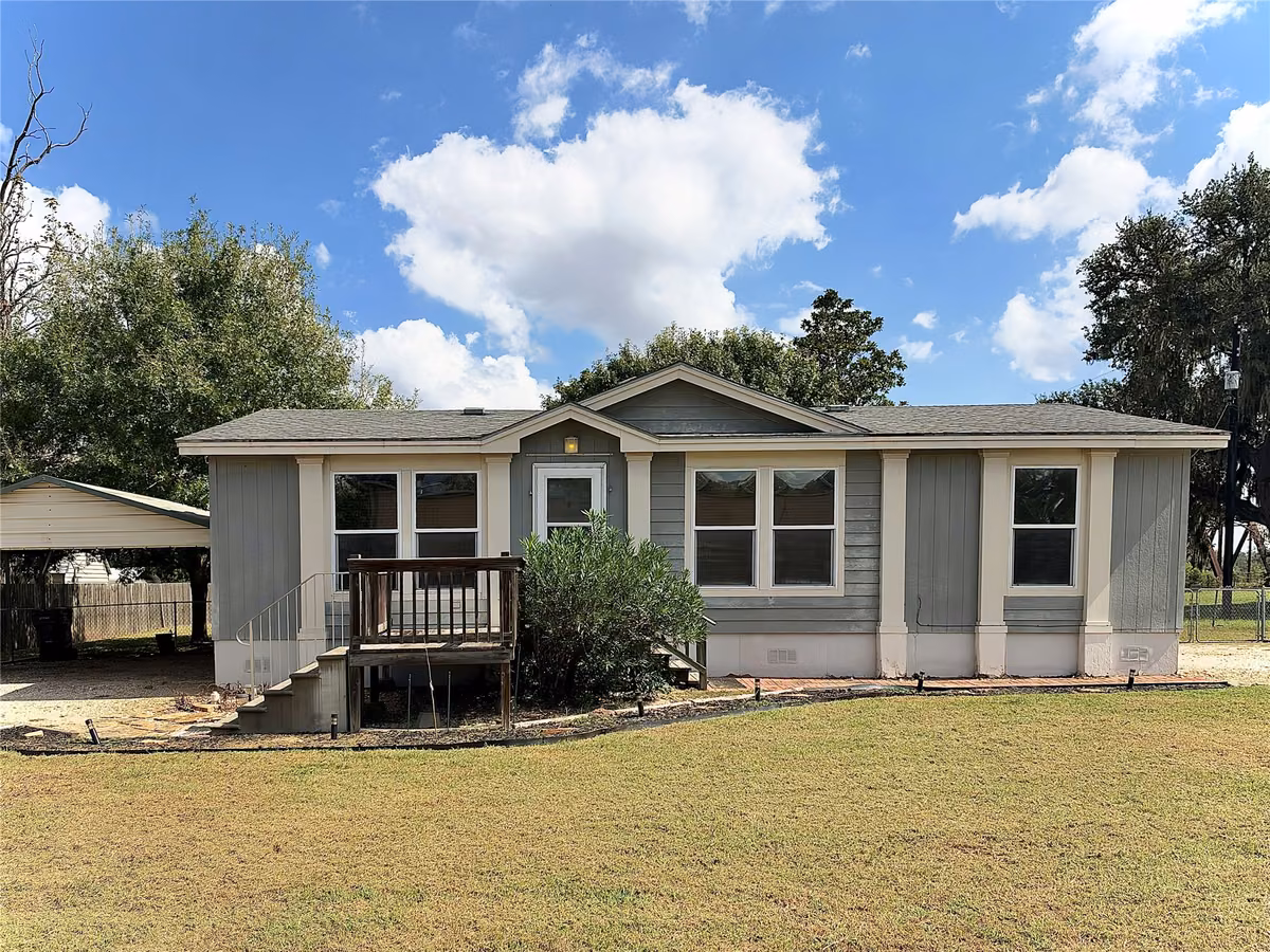 Photo of 933 Front Street, Columbus, TX 78934