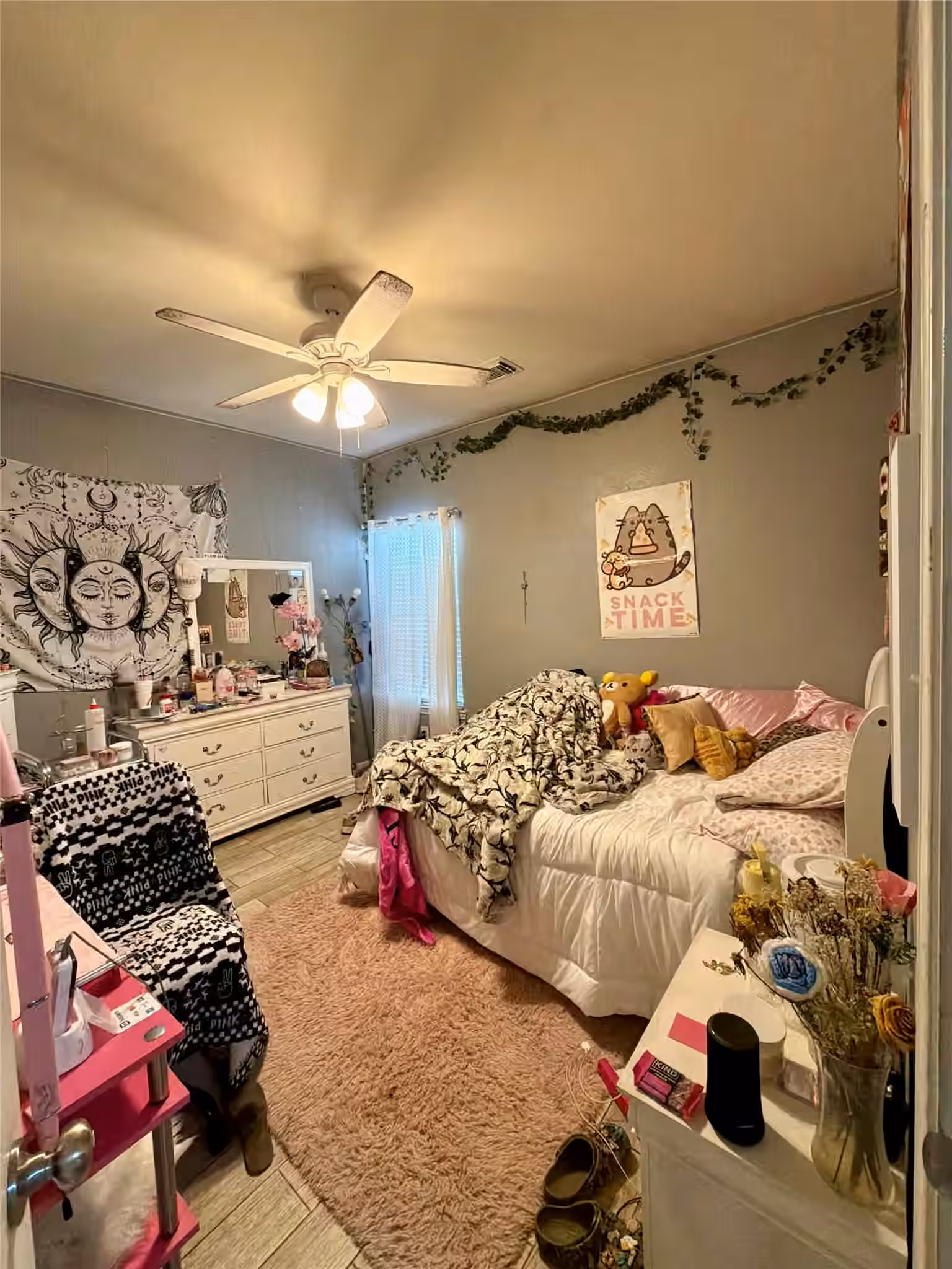Photo 5 of 6611 Morningsage Lane, Houston, TX