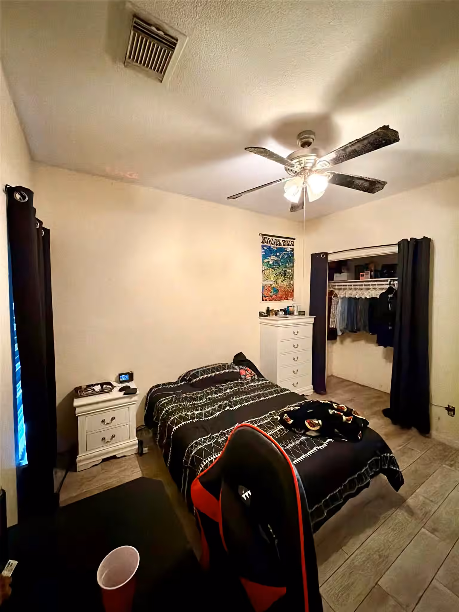 Photo 6 of 6611 Morningsage Lane, Houston, TX