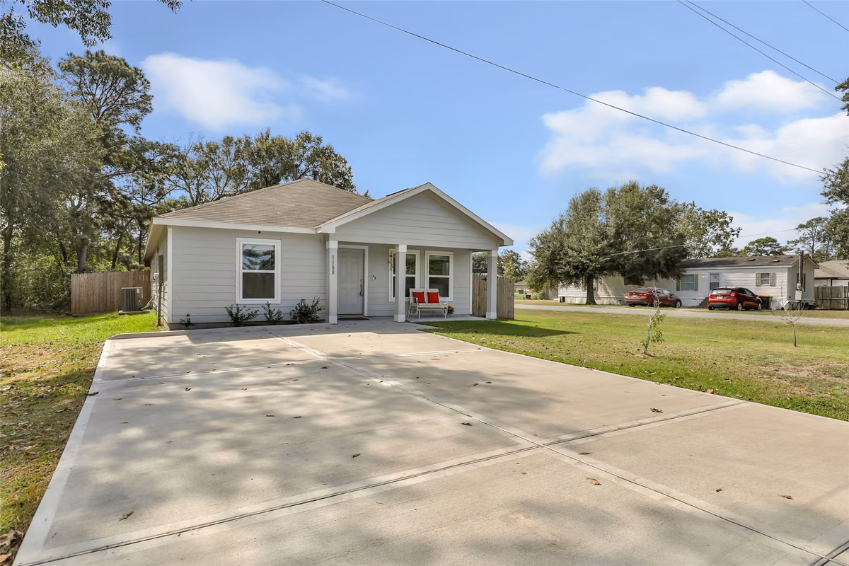 Photo of 1100 Wheeler Street, Anahuac, TX 77514