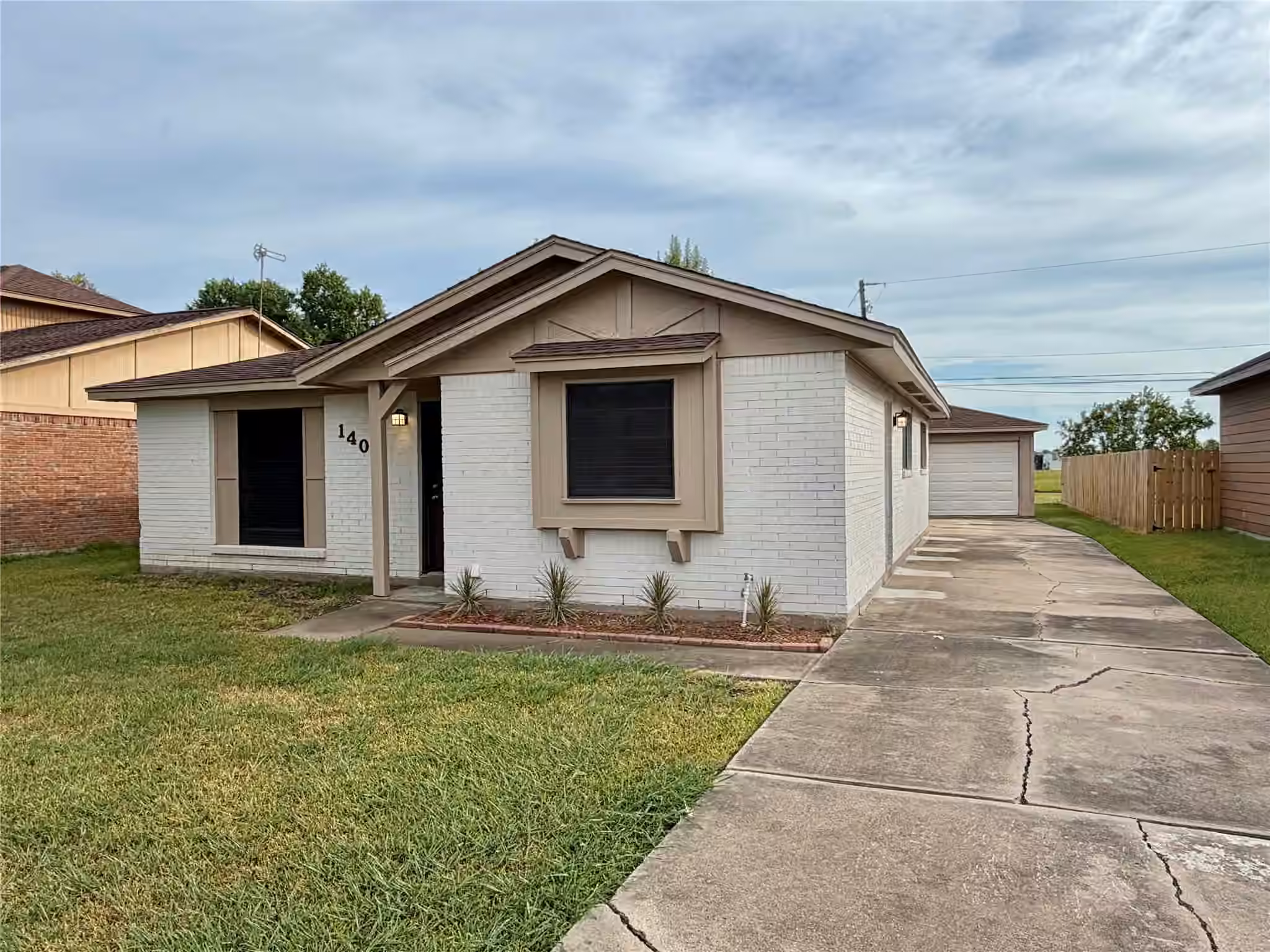 Photo 3 of 1405 N Avenue M, Freeport, TX