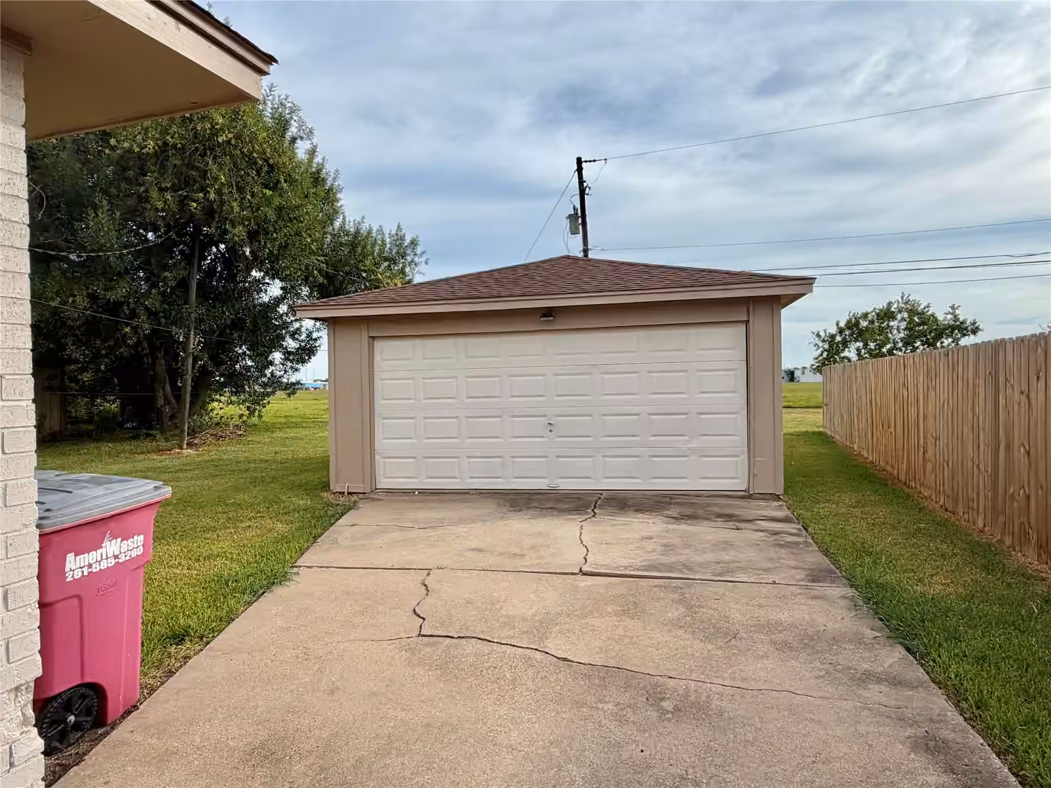 Photo 5 of 1405 N Avenue M, Freeport, TX