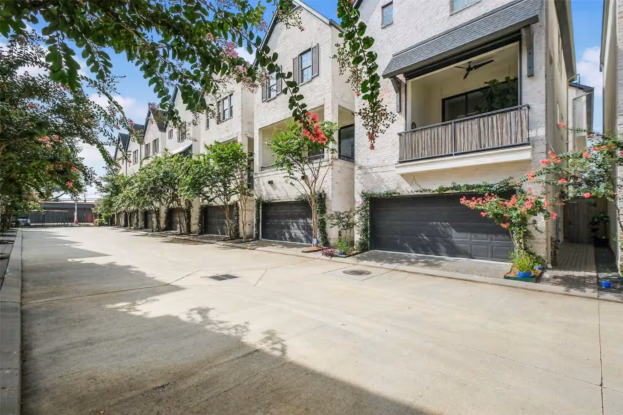 Photo of 4010 University Grove Street, Houston, TX 77023