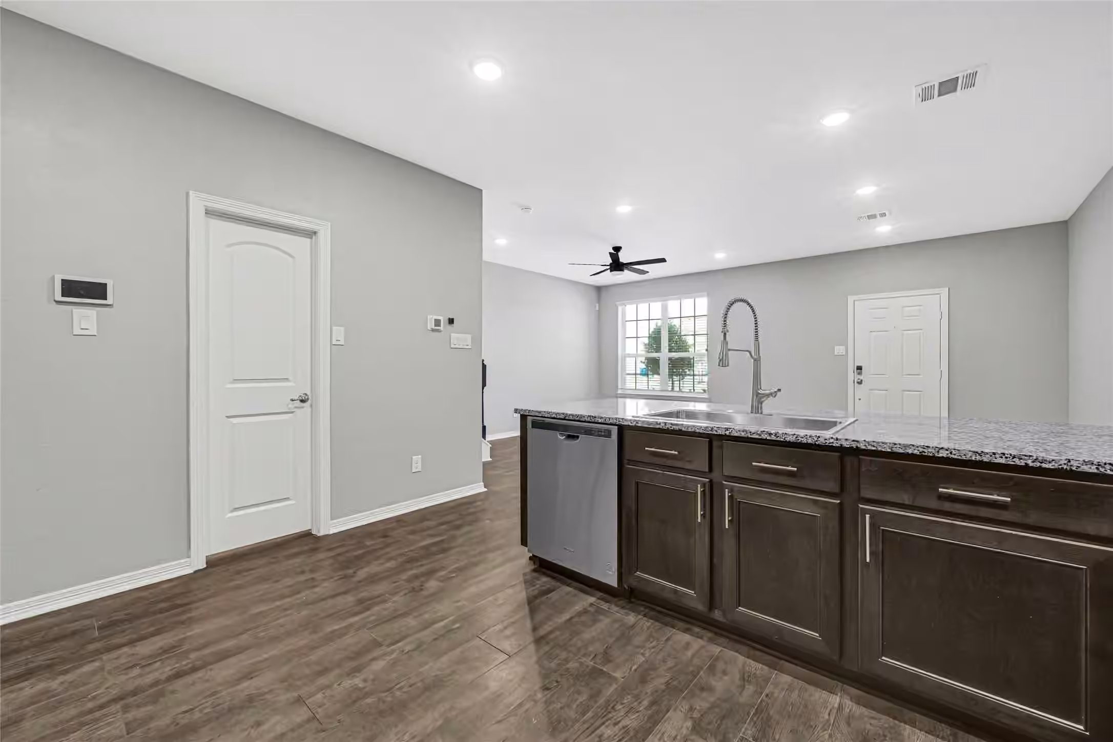 Photo 5 of 12678 Beatrice Terrace Drive, Humble, TX
