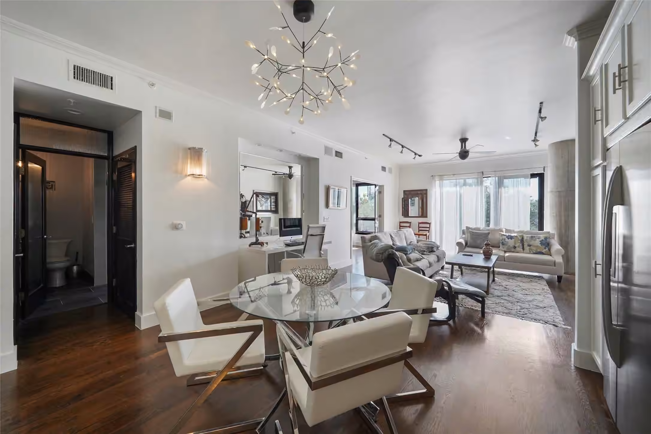 Photo 5 of 3030 Post Oak Boulevard 308, Houston, TX