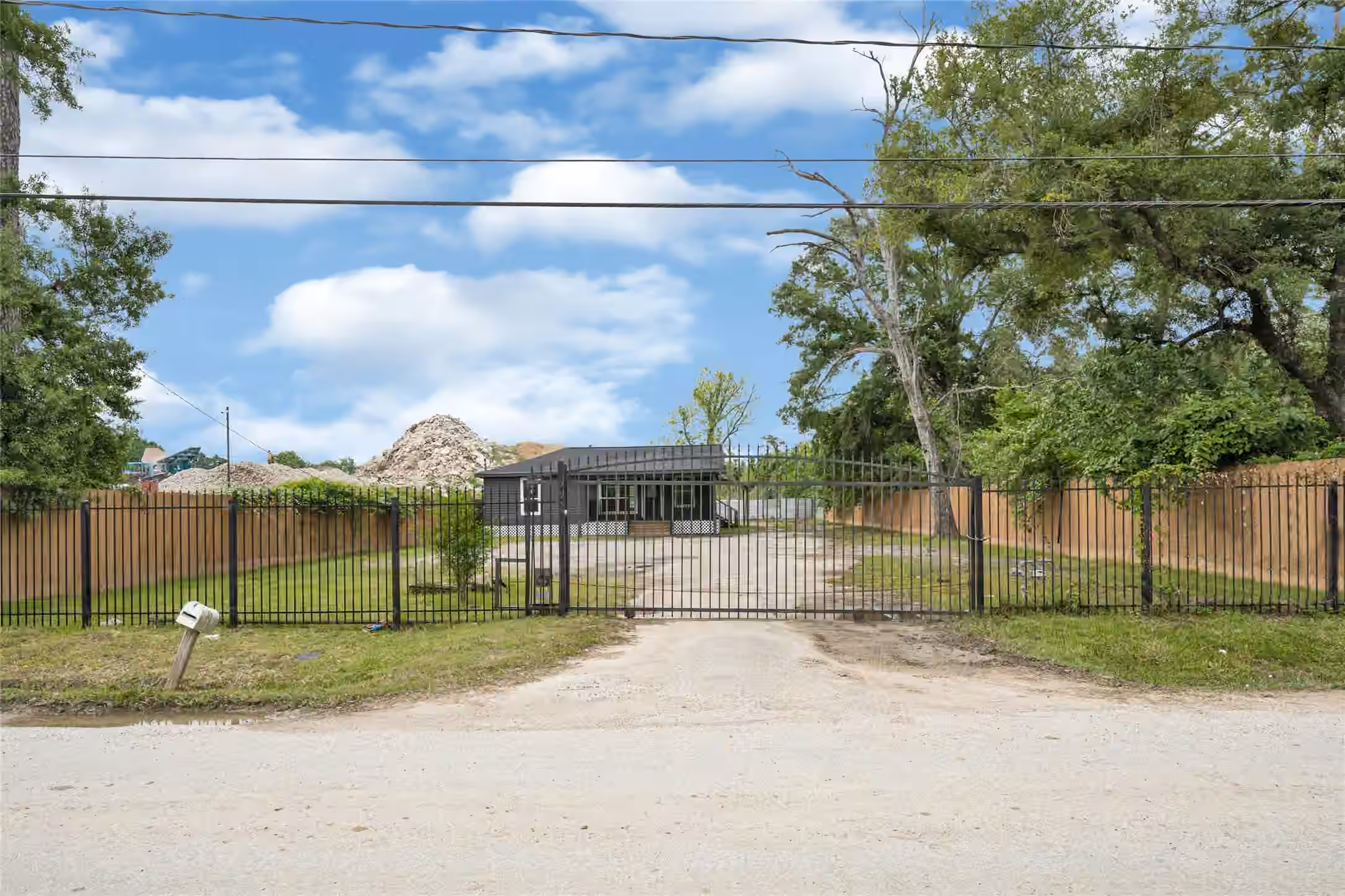 Photo of 2631 Mansfield Street, Houston, TX 77091