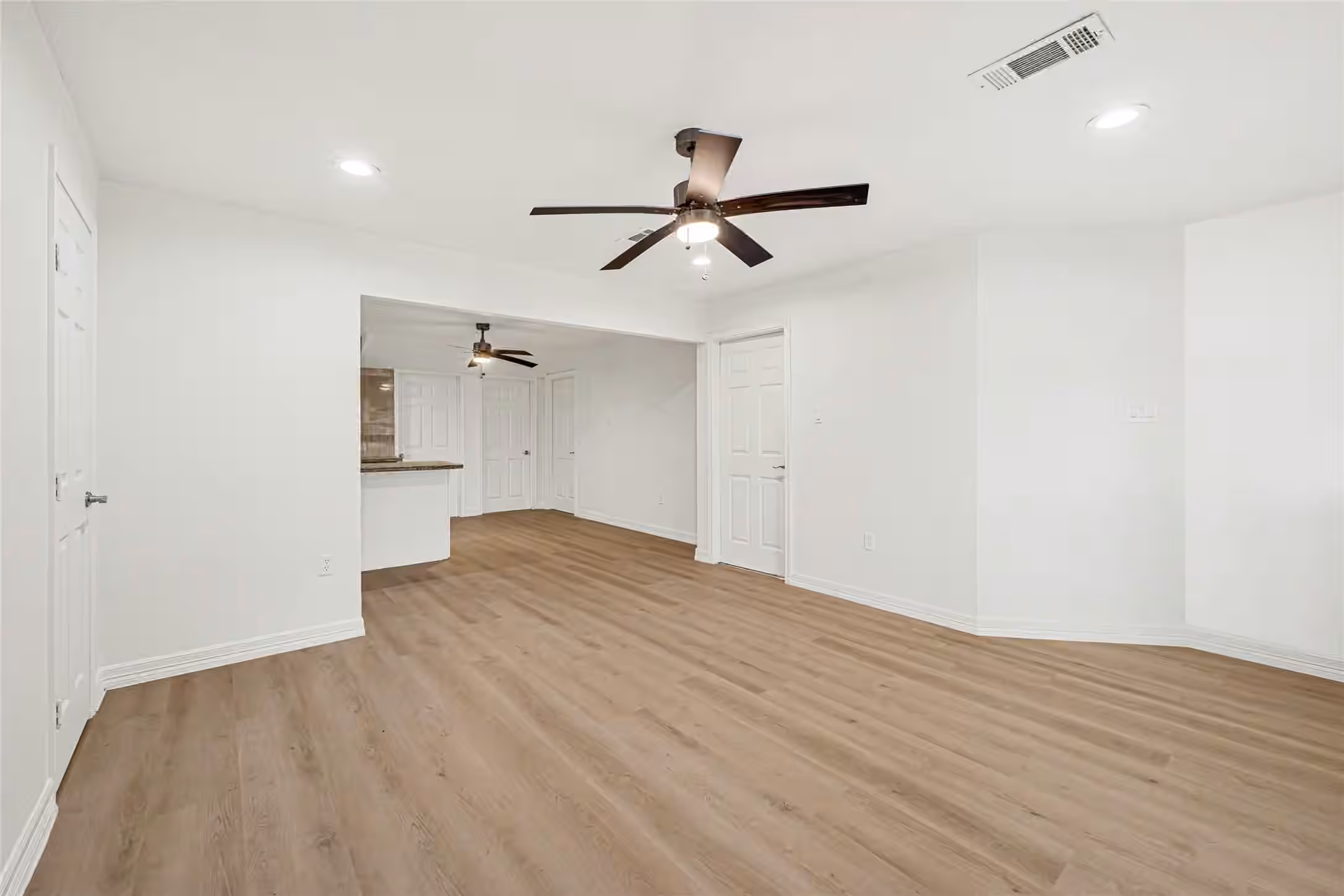 Photo 6 of 2631 Mansfield Street, Houston, TX