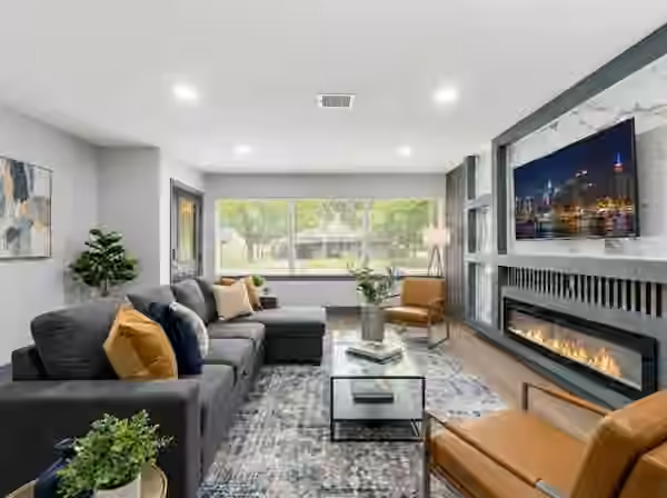 Photo of 6058 Lyndhurst Drive, Houston, TX