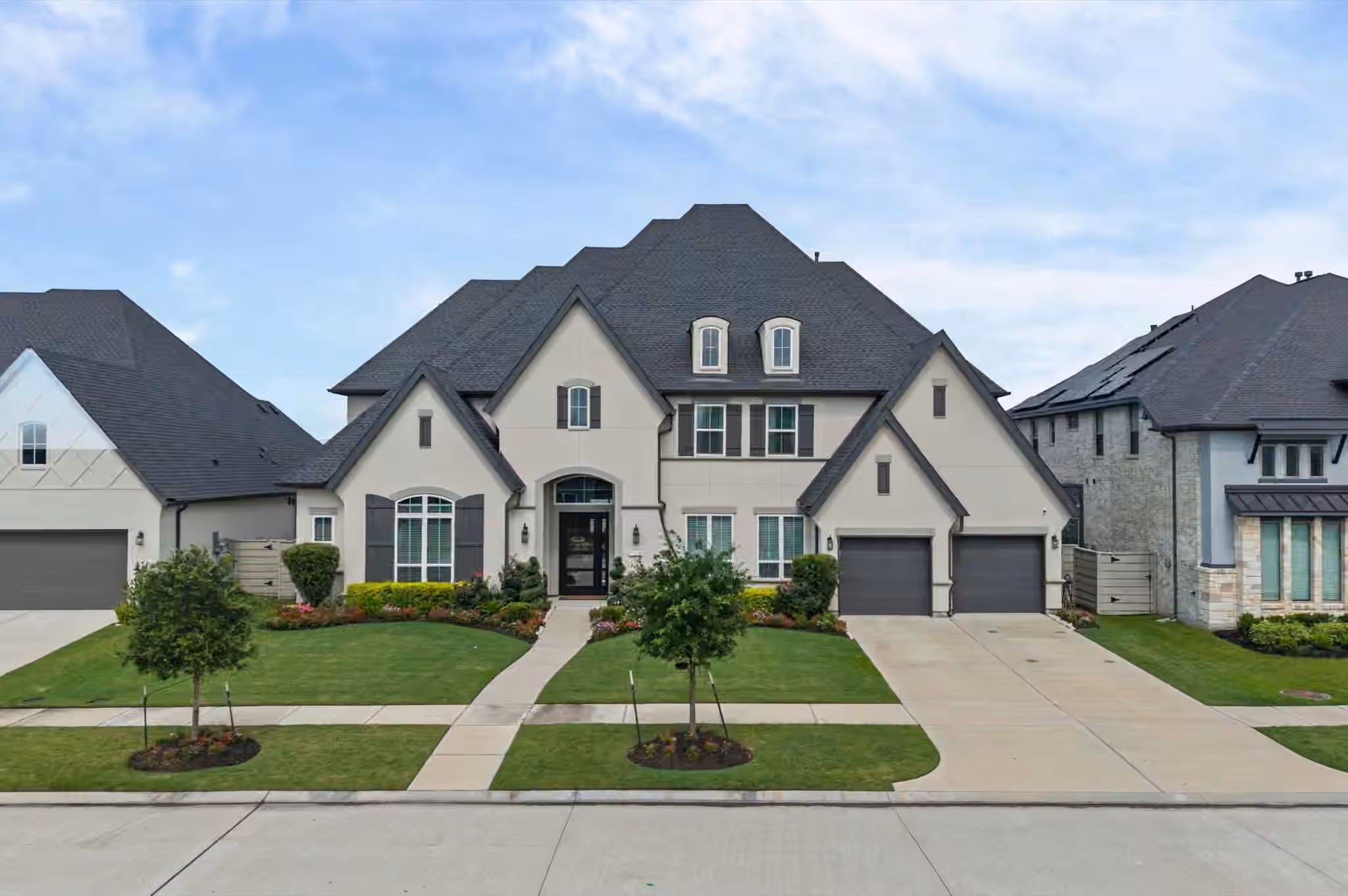 Photo 2 of 4923 Grapevine Lane, Manvel, TX