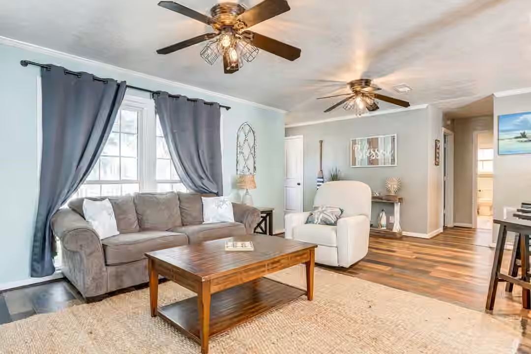 Photo 5 of 3917 Avenue P 1/2, Galveston, TX