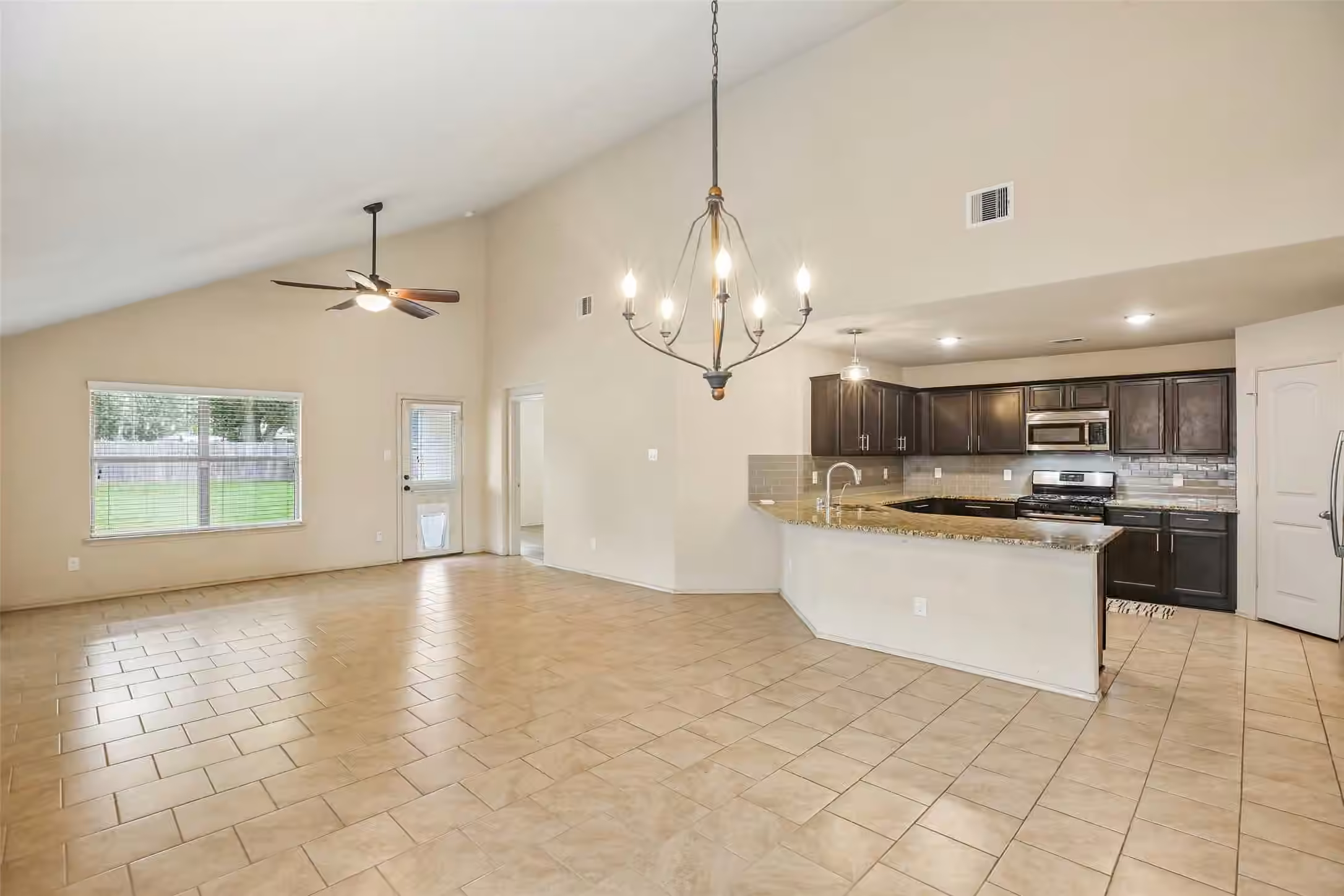 Photo 5 of 23038 Ari Creek Way, Tomball, TX