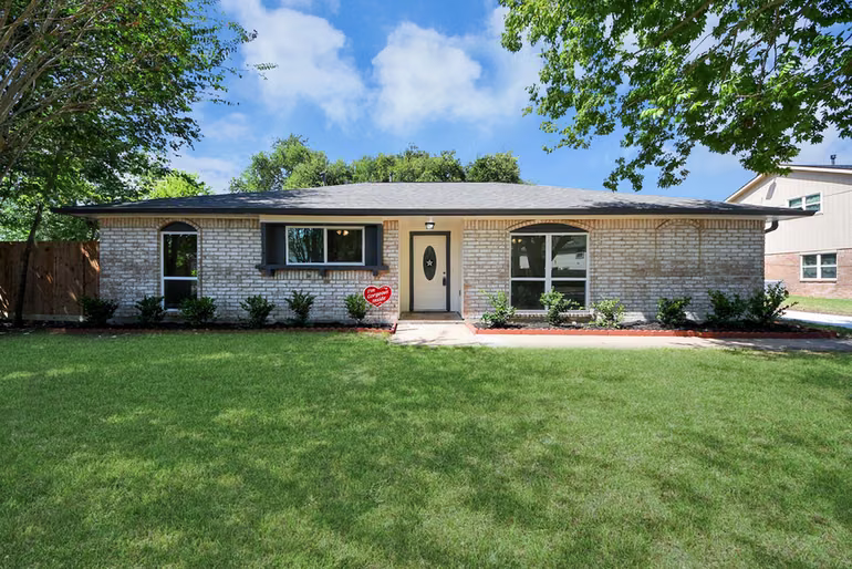 Photo of 15814 Ridgerock Road, Missouri City, TX 77489