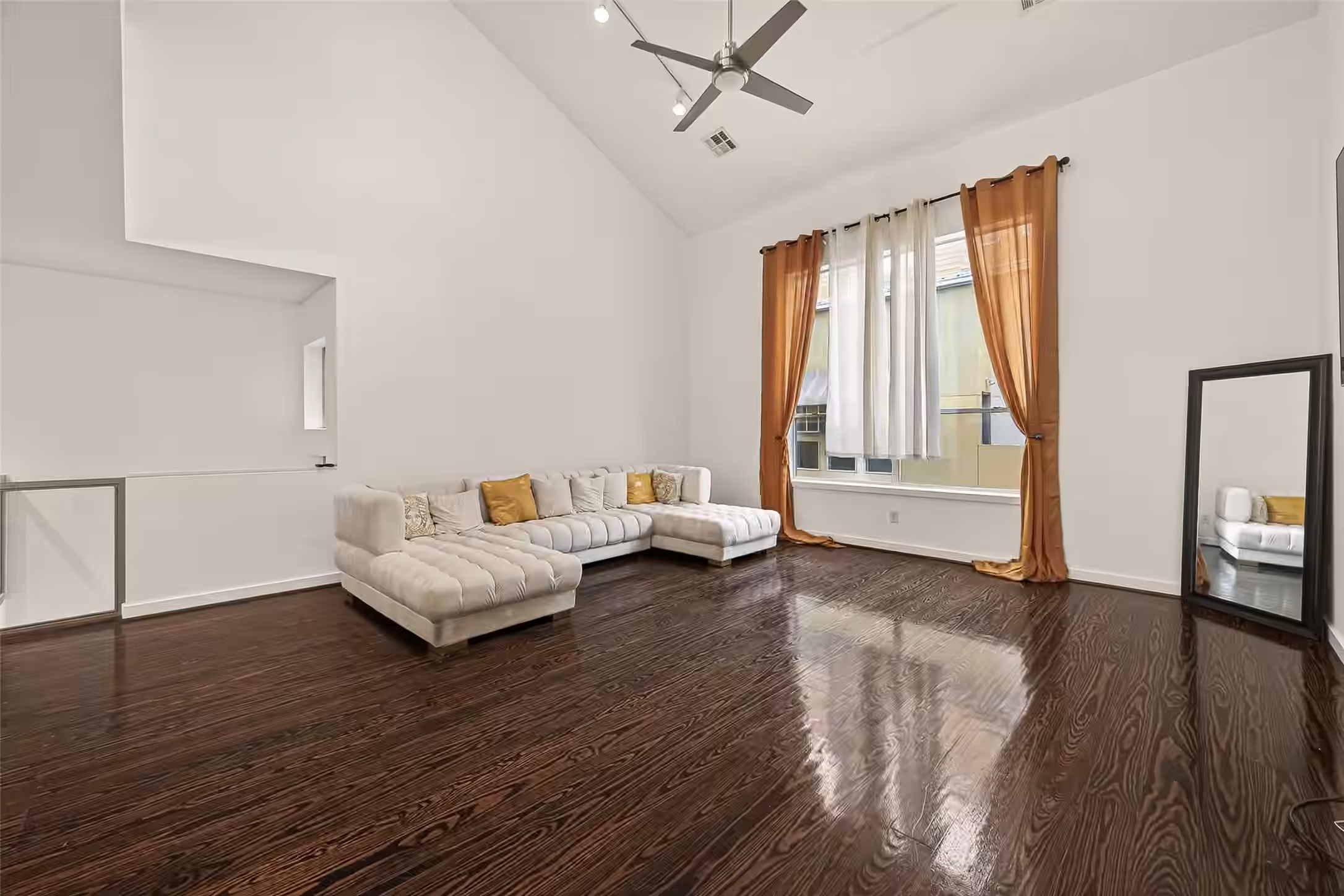 Photo of 417 Meadow Street, Houston, TX
