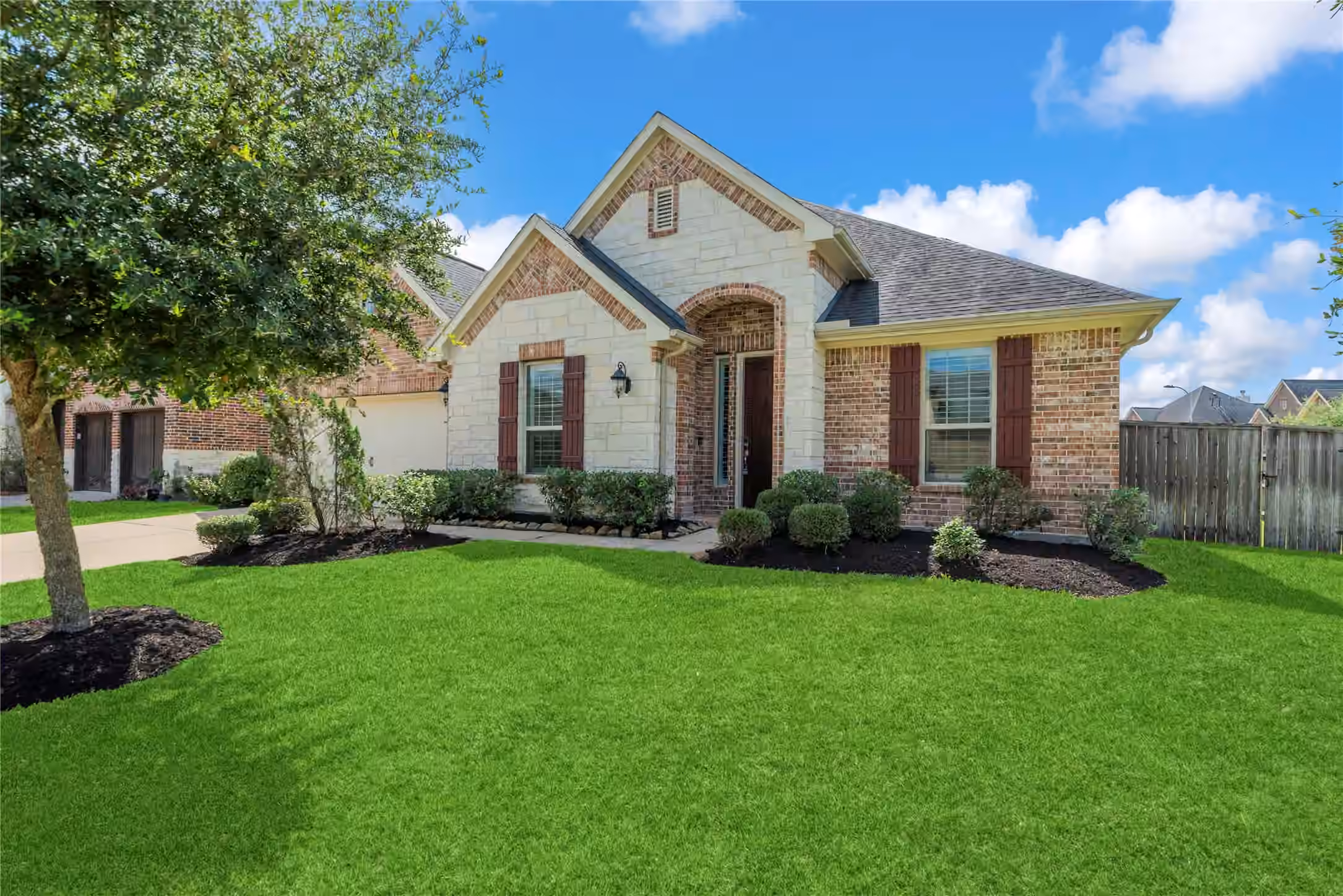 Photo 2 of 19851 Quarry Stone Lane, Richmond, TX