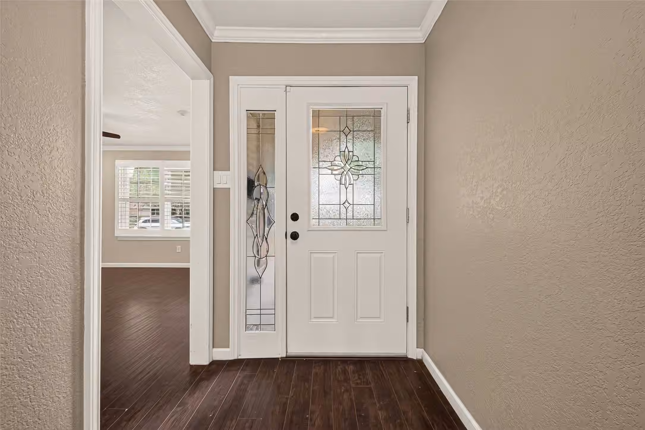 Photo 3 of 5511 Lymbar Drive, Houston, TX