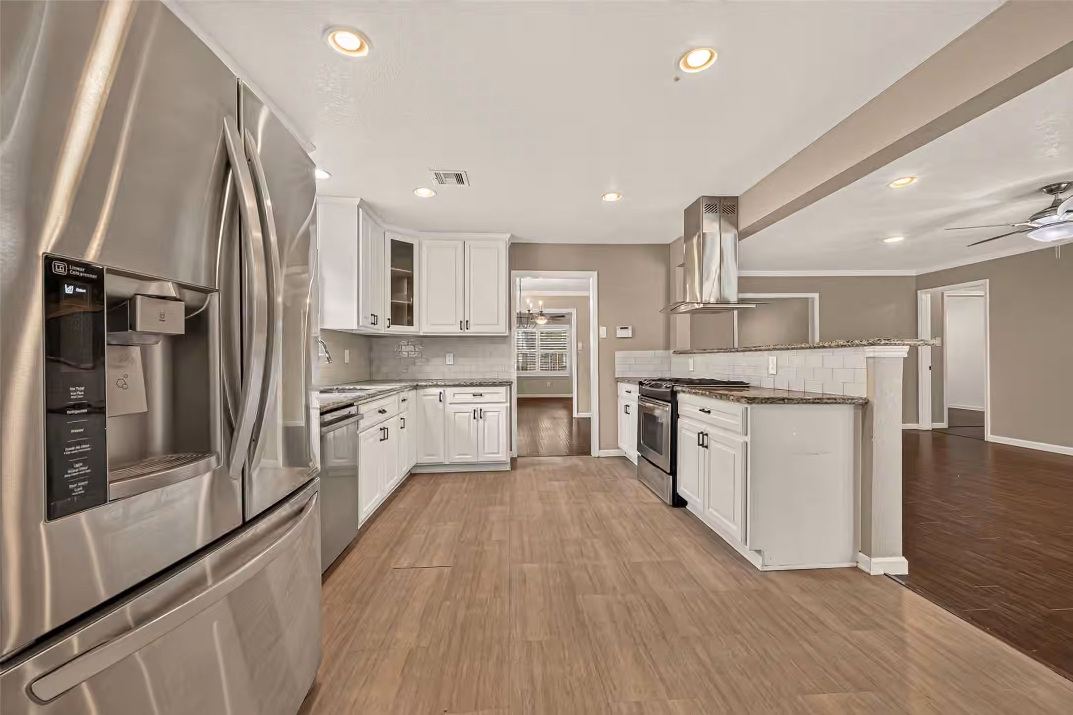Photo 6 of 5511 Lymbar Drive, Houston, TX