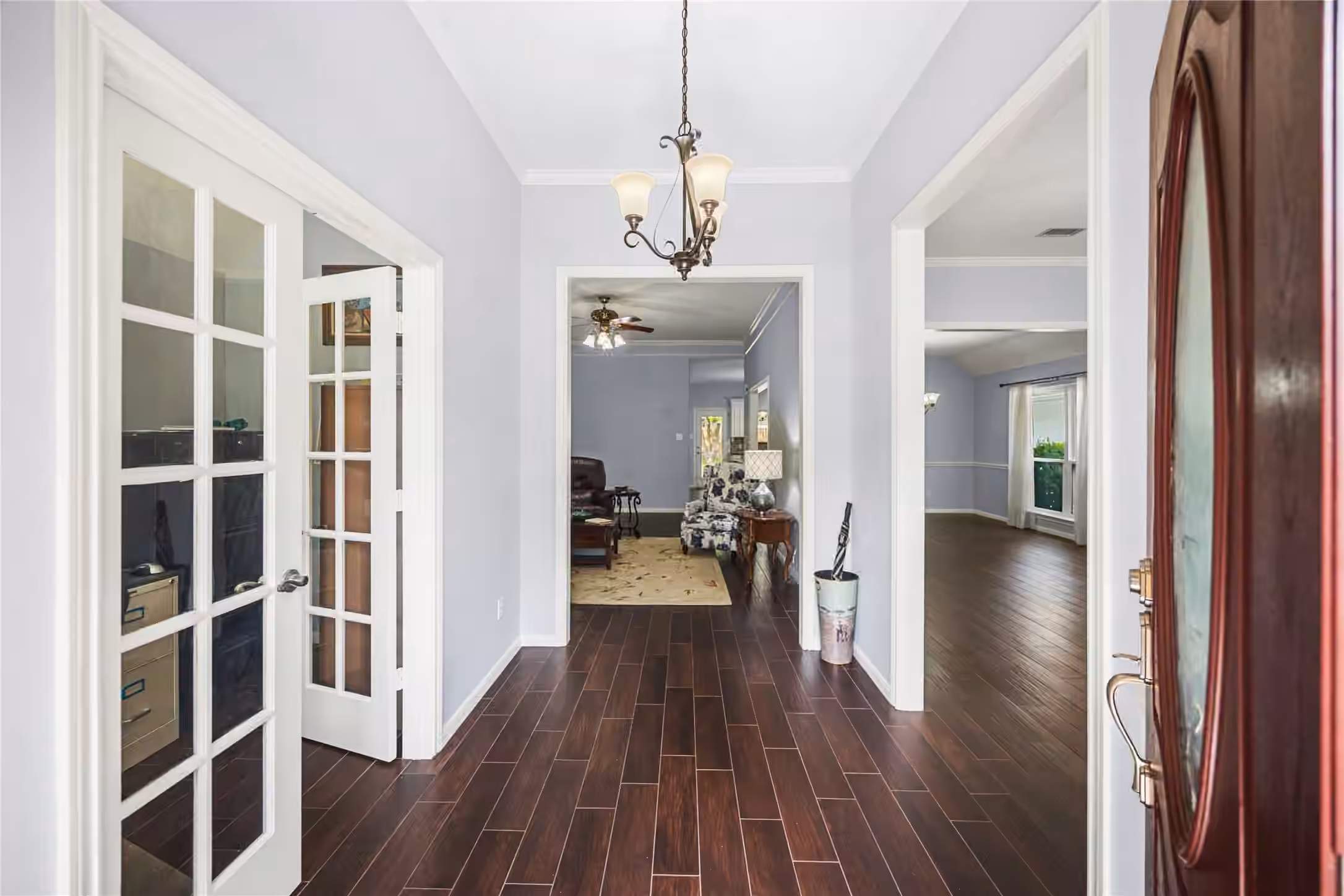 Photo 5 of 507 Stephen F Austin Drive, Conroe, TX