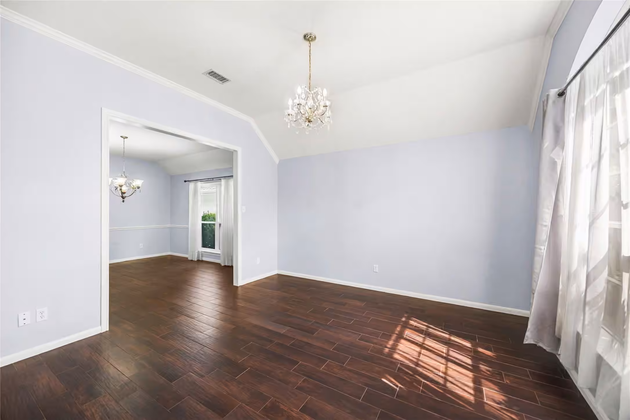 Photo 7 of 507 Stephen F Austin Drive, Conroe, TX