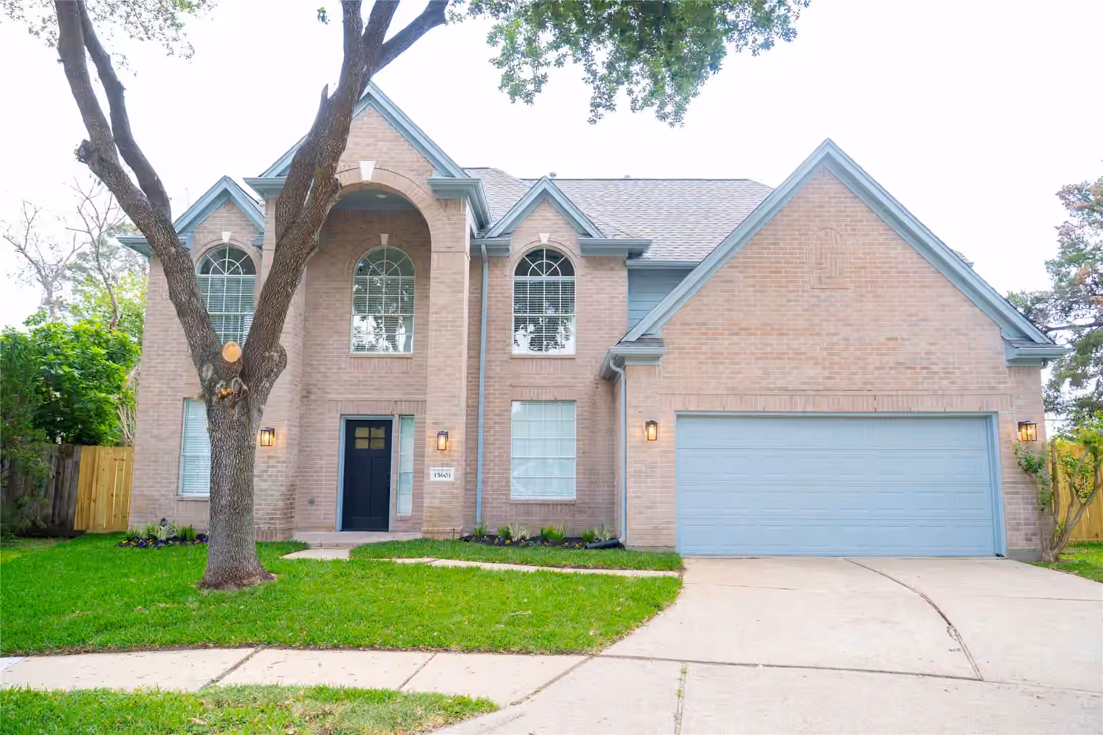 Photo of 15603 Edgemere Ct Court, Sugar Land, TX 77498