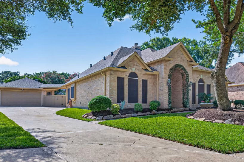 Photo 2 of 16311 Drystone Lane, Houston, TX