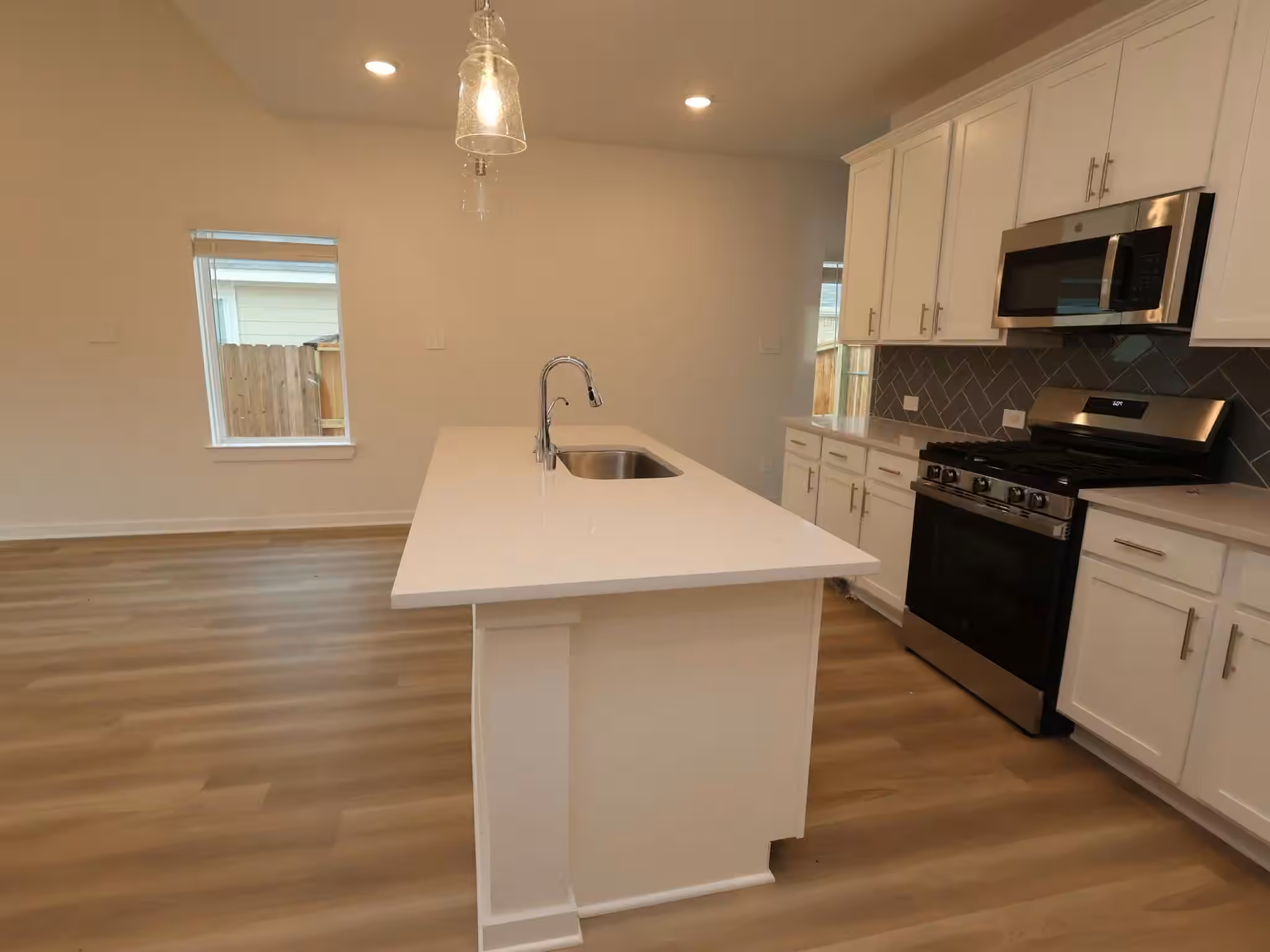 Photo 4 of 755 Hackberry Branch Court, Magnolia, TX