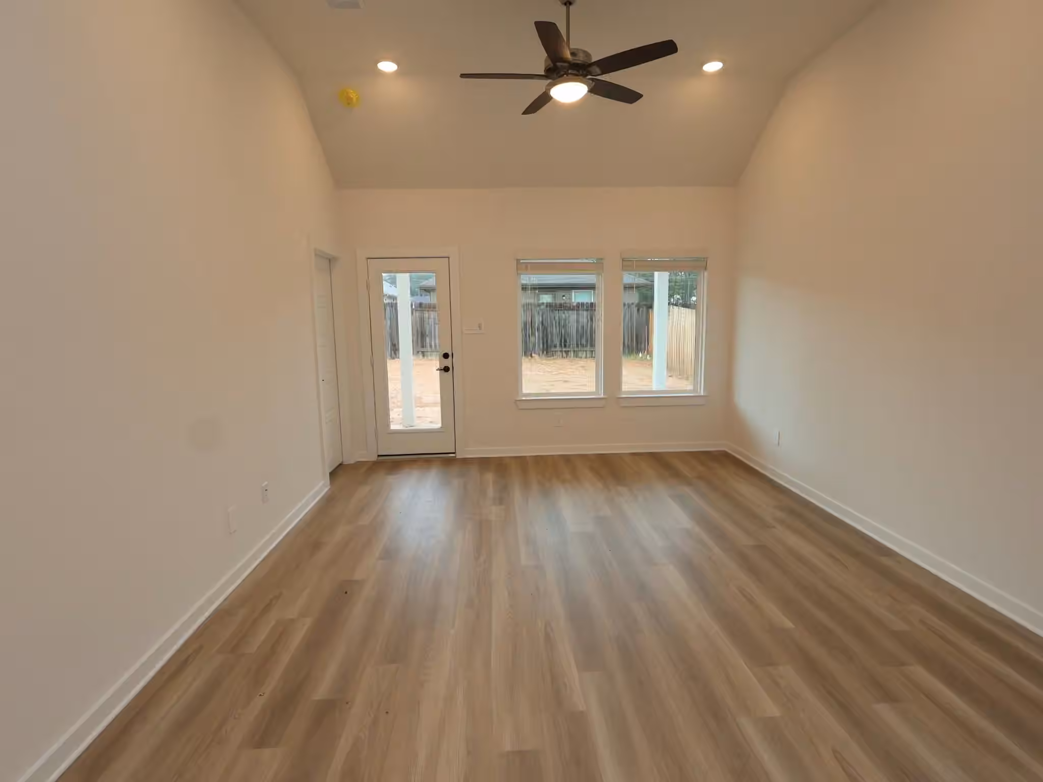 Photo 5 of 755 Hackberry Branch Court, Magnolia, TX