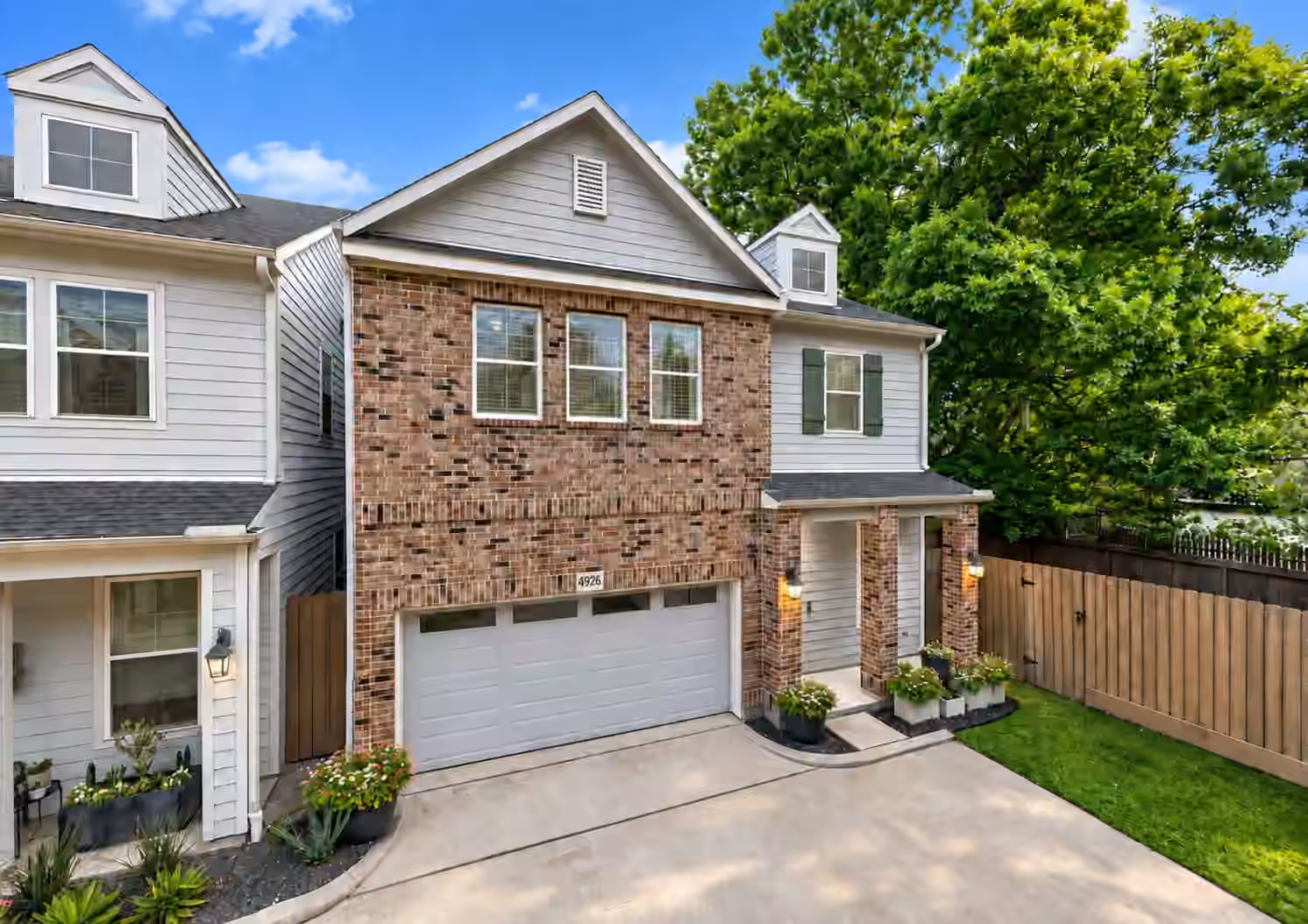 Photo 2 of 4926 Ella Boulevard, Houston, TX